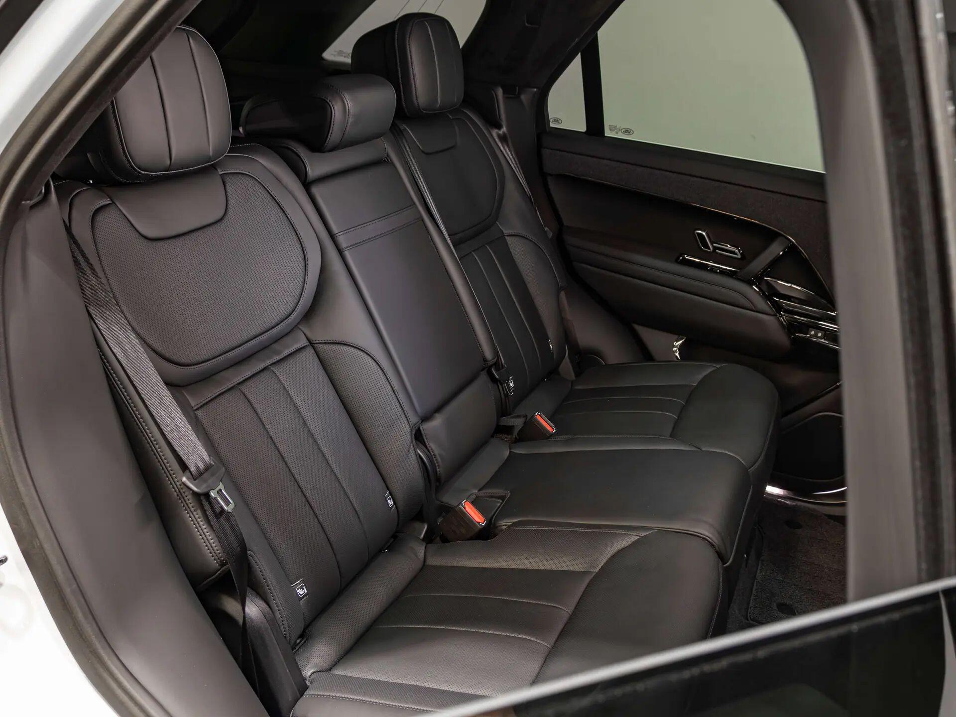 Land Rover Range Rover Sport view 29