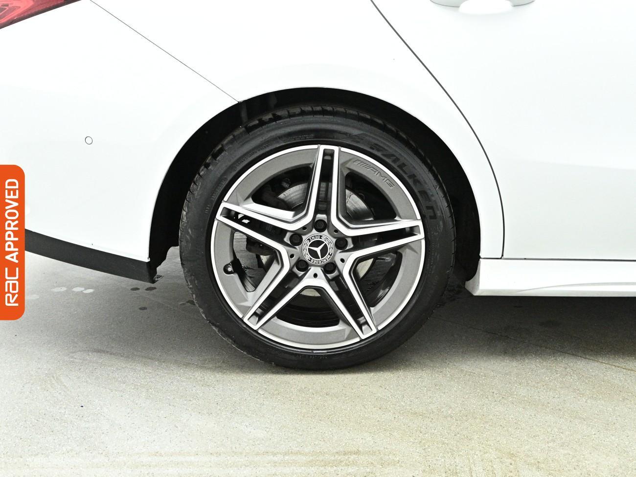 Mercedes-Benz Cla view 31