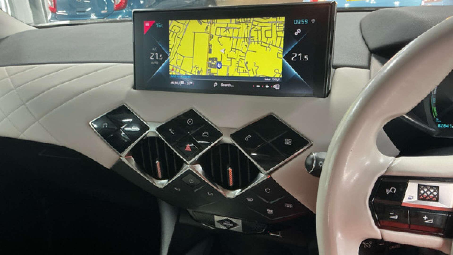 DS Automobiles DS 3 Crossback view 7