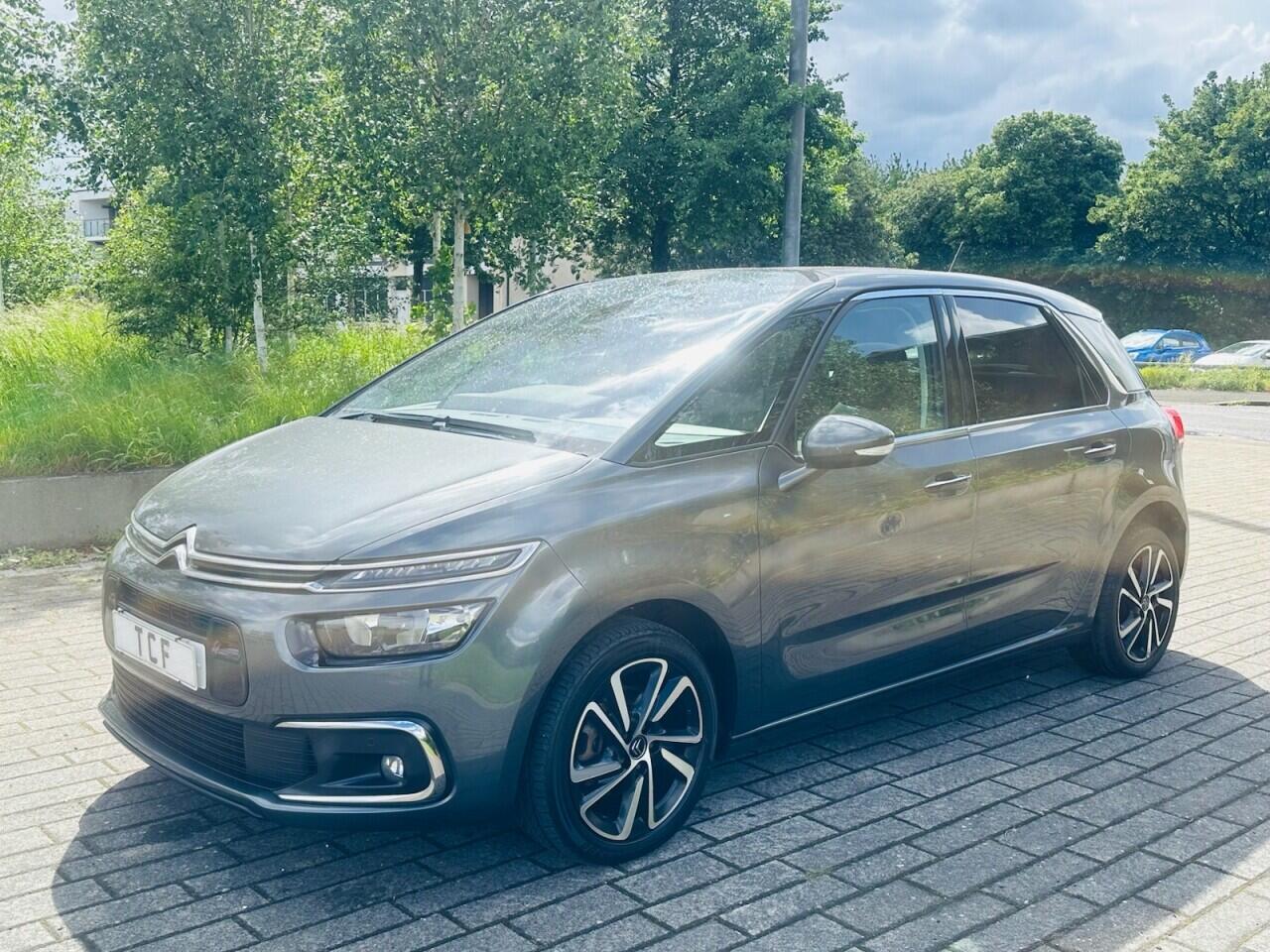 Citroen C4 Picasso view 11