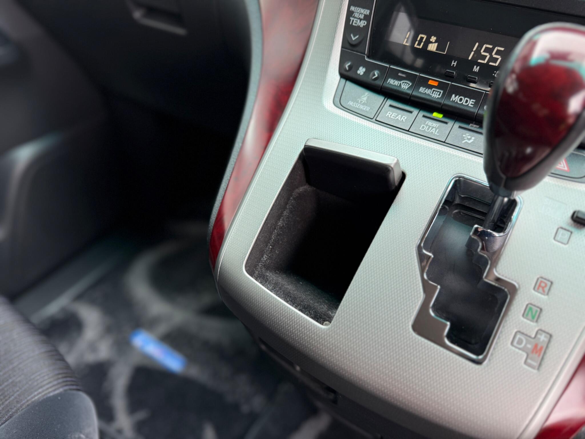 Toyota Vellfire view 78