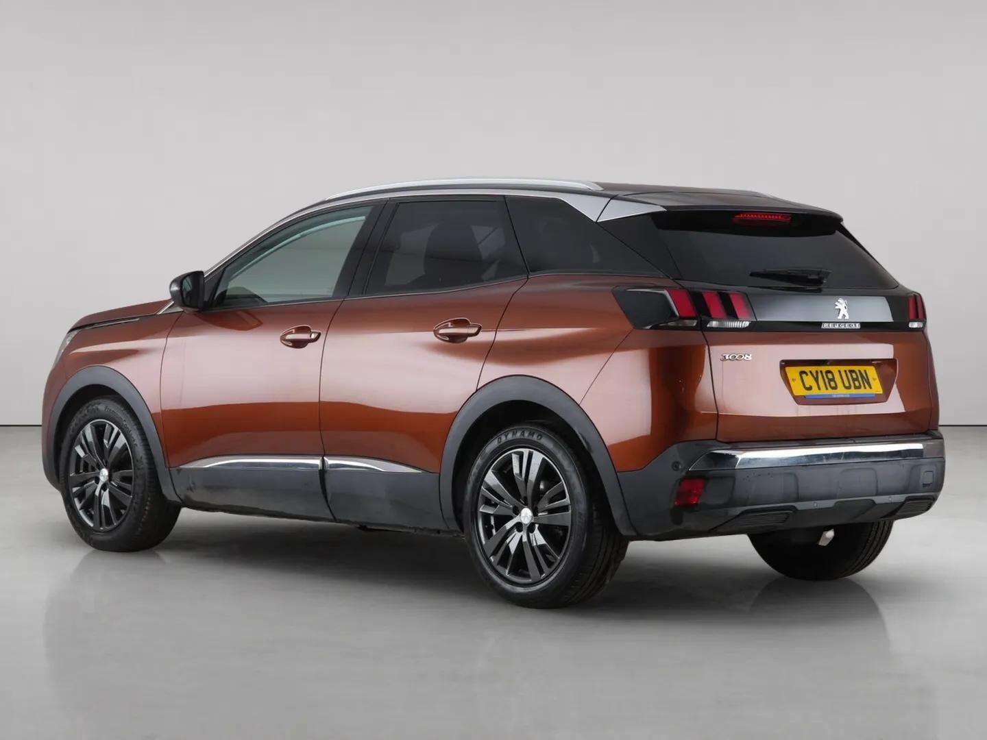Peugeot 3008 view 5