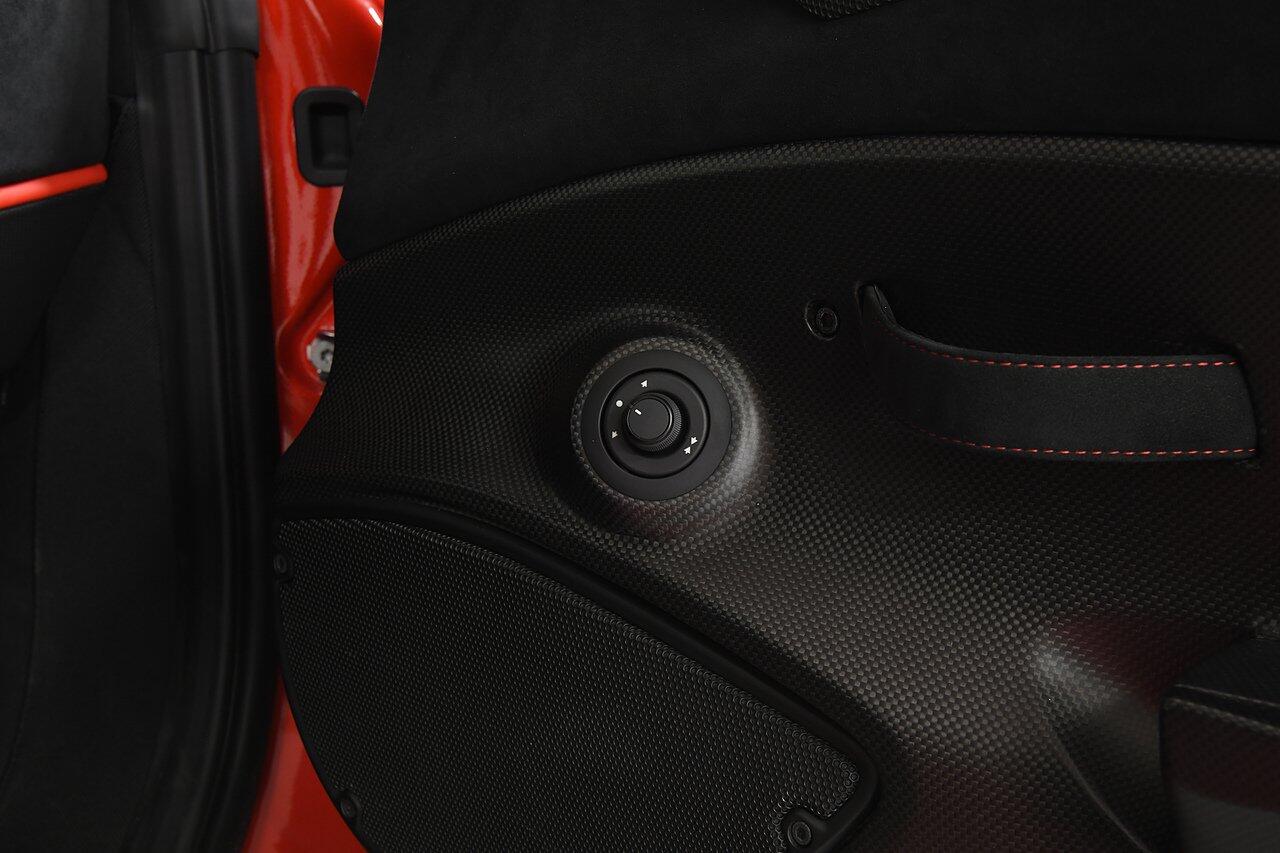 Ferrari 488 view 31