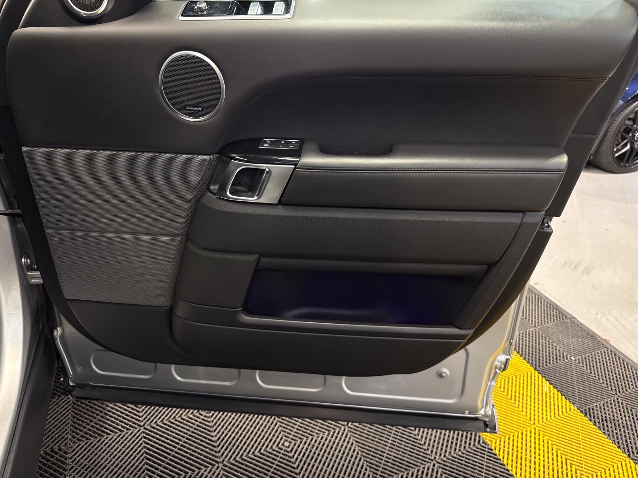 Land Rover Range Rover Sport view 51