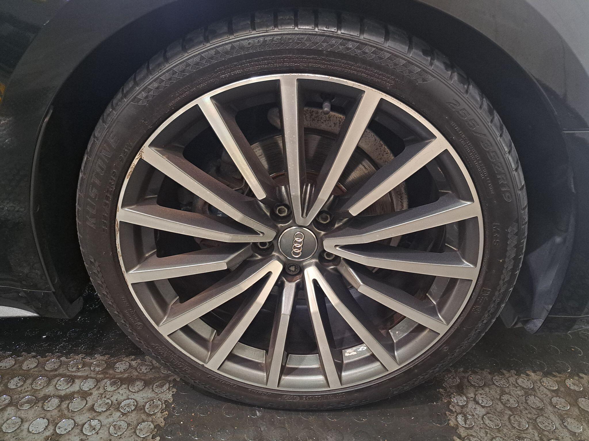 Audi A5 view 35