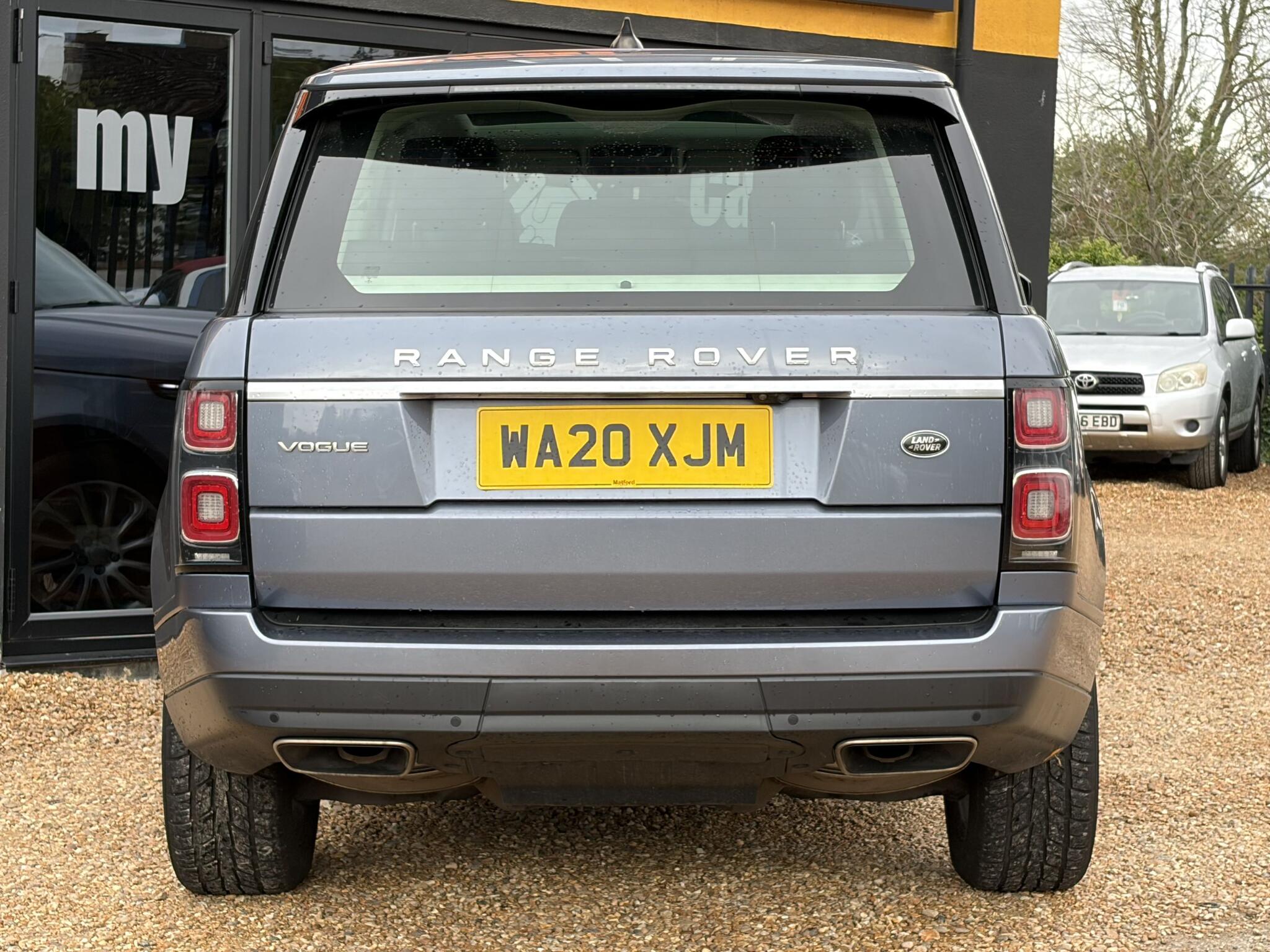 Land Rover Range Rover view 6