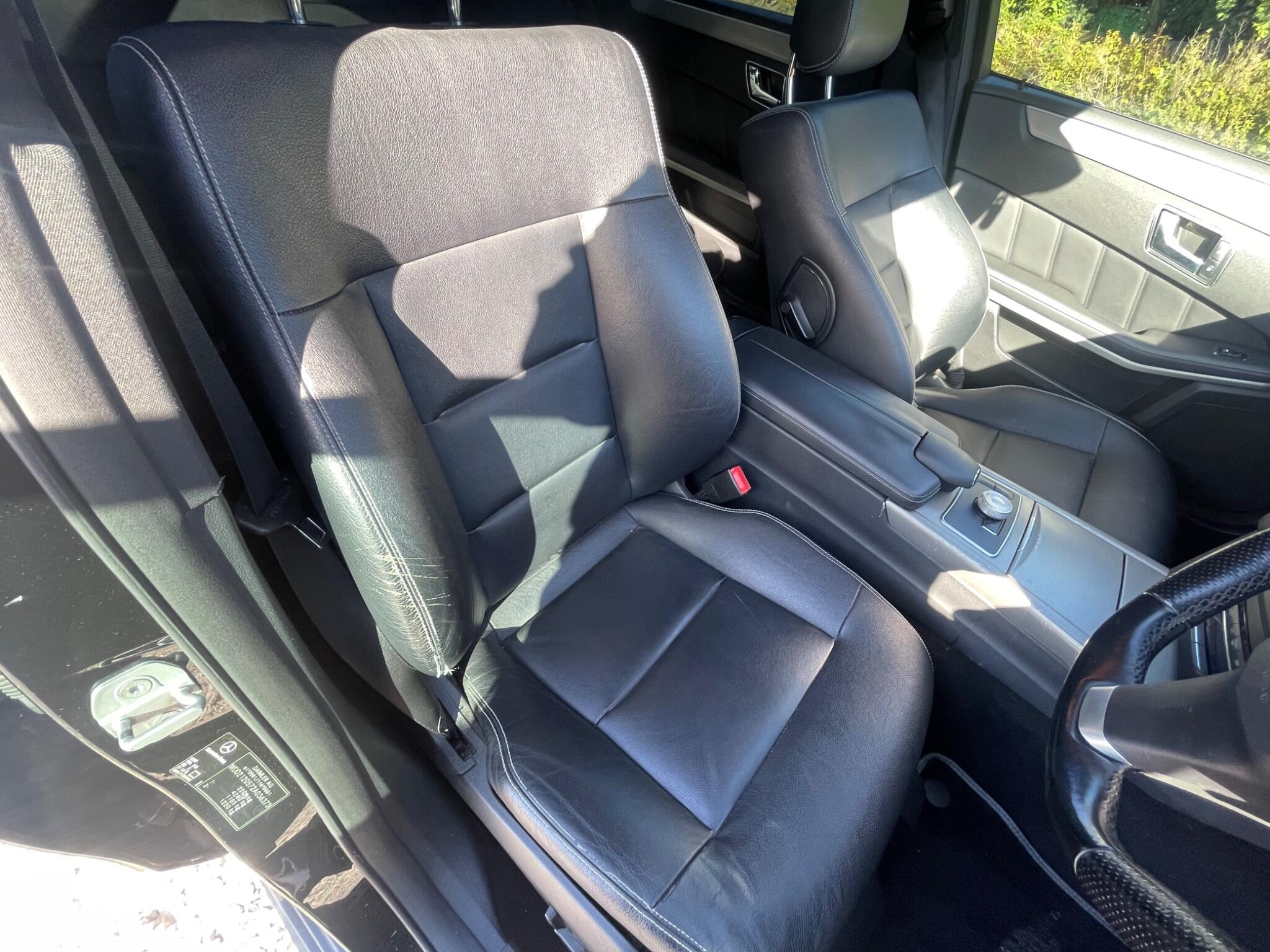 Mercedes-Benz E-Class view 32
