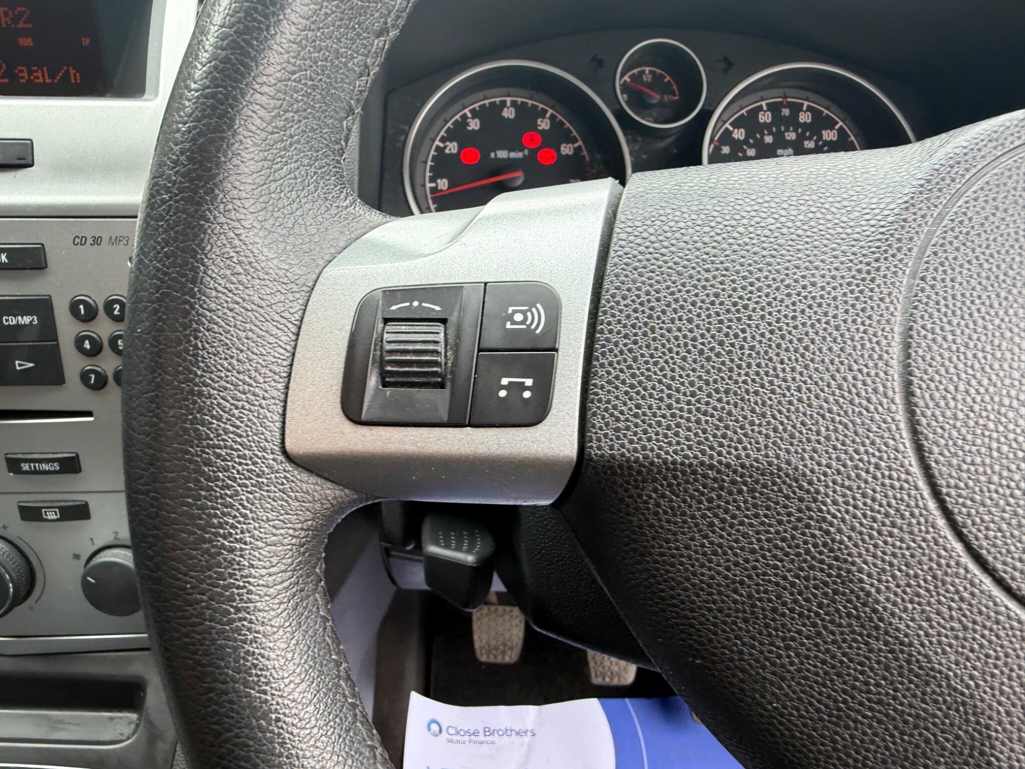 Vauxhall Zafira view 28