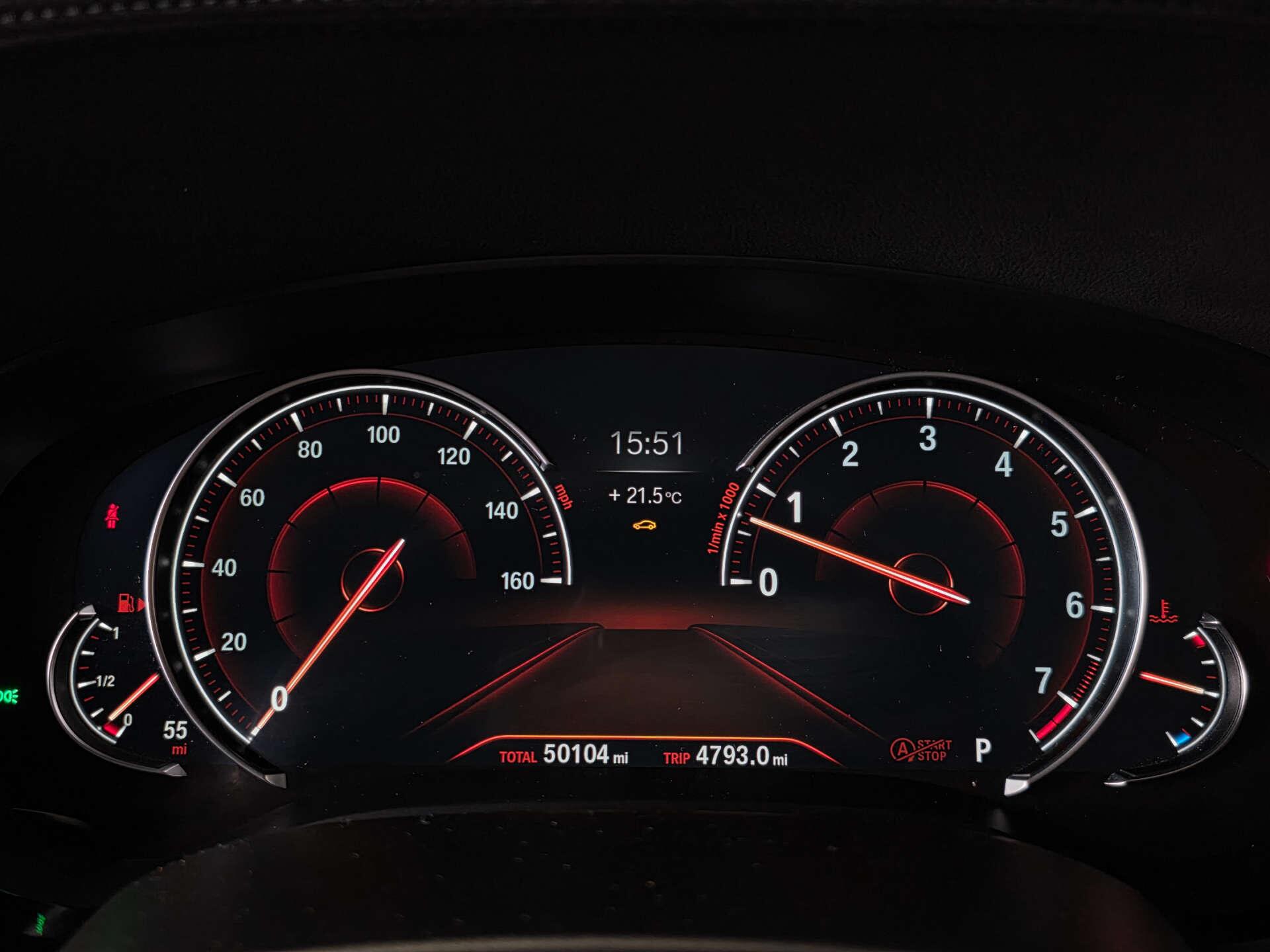 BMW 5 Series view 20