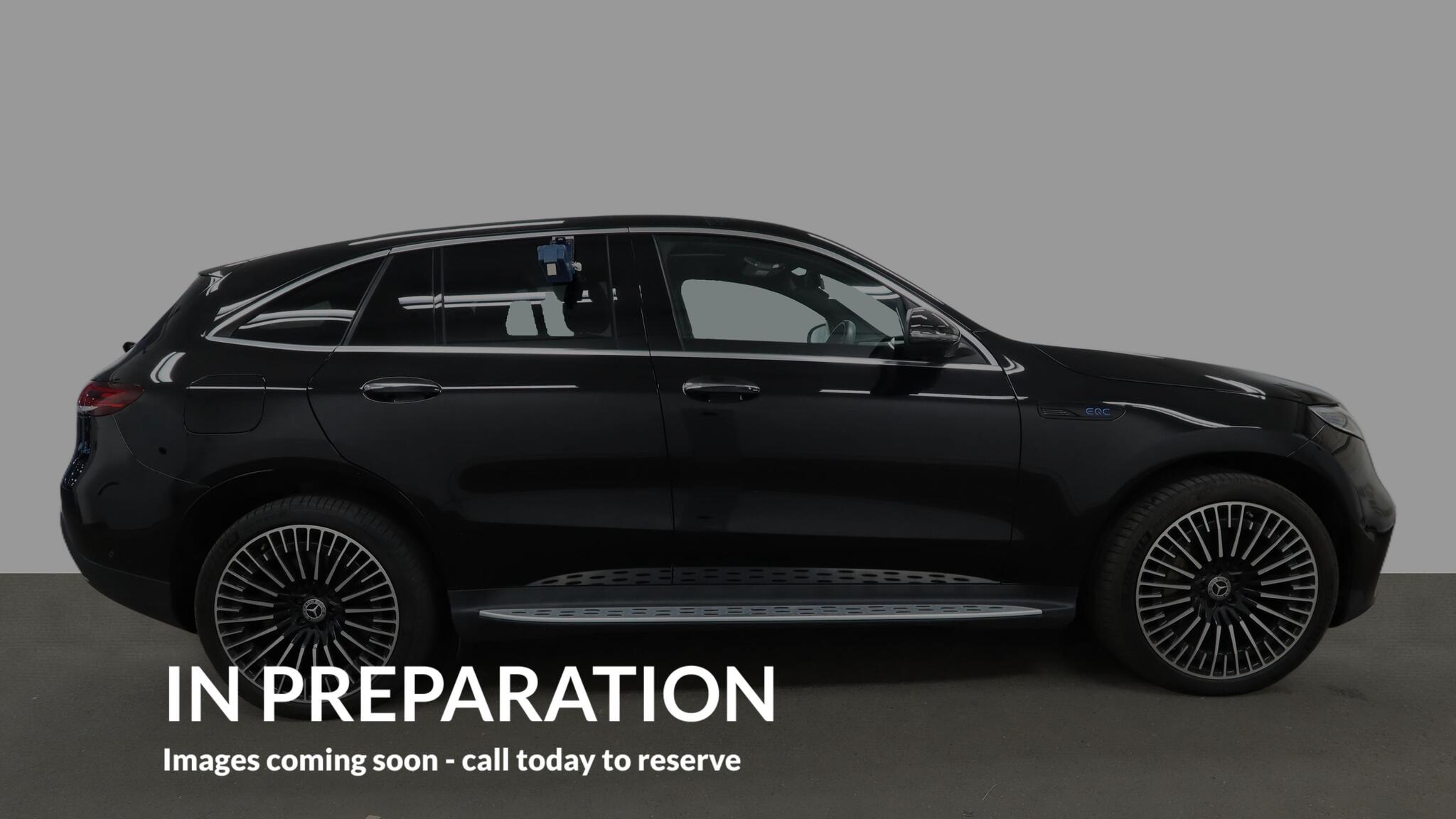 Mercedes-Benz EQC view 5