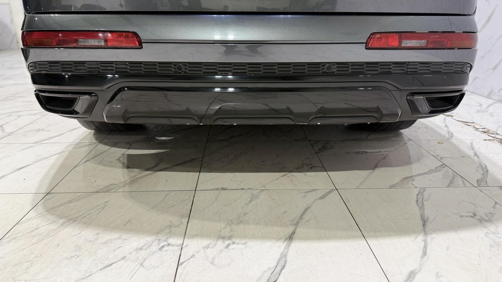 Audi Q7 view 53