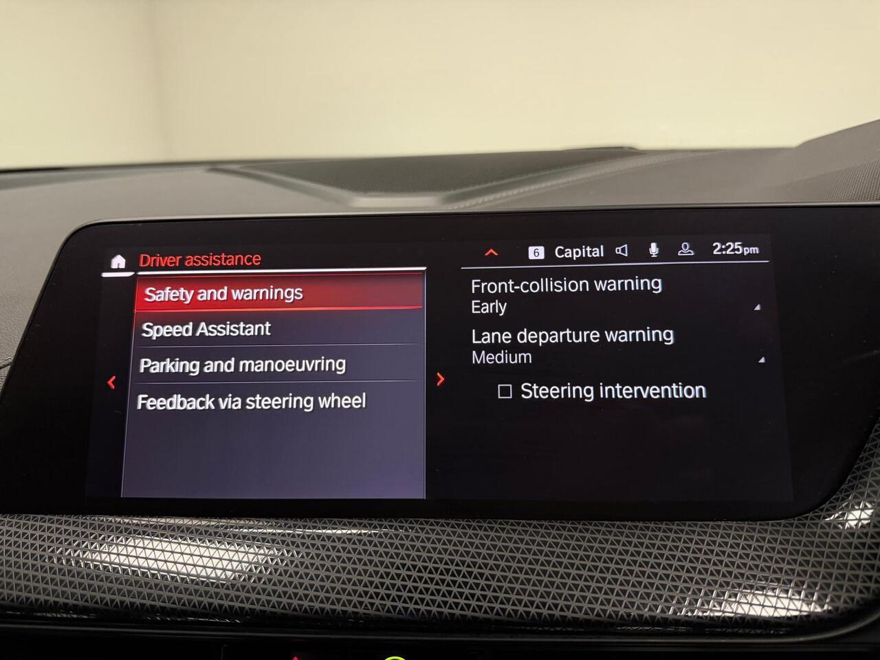 BMW 1 Series view 28