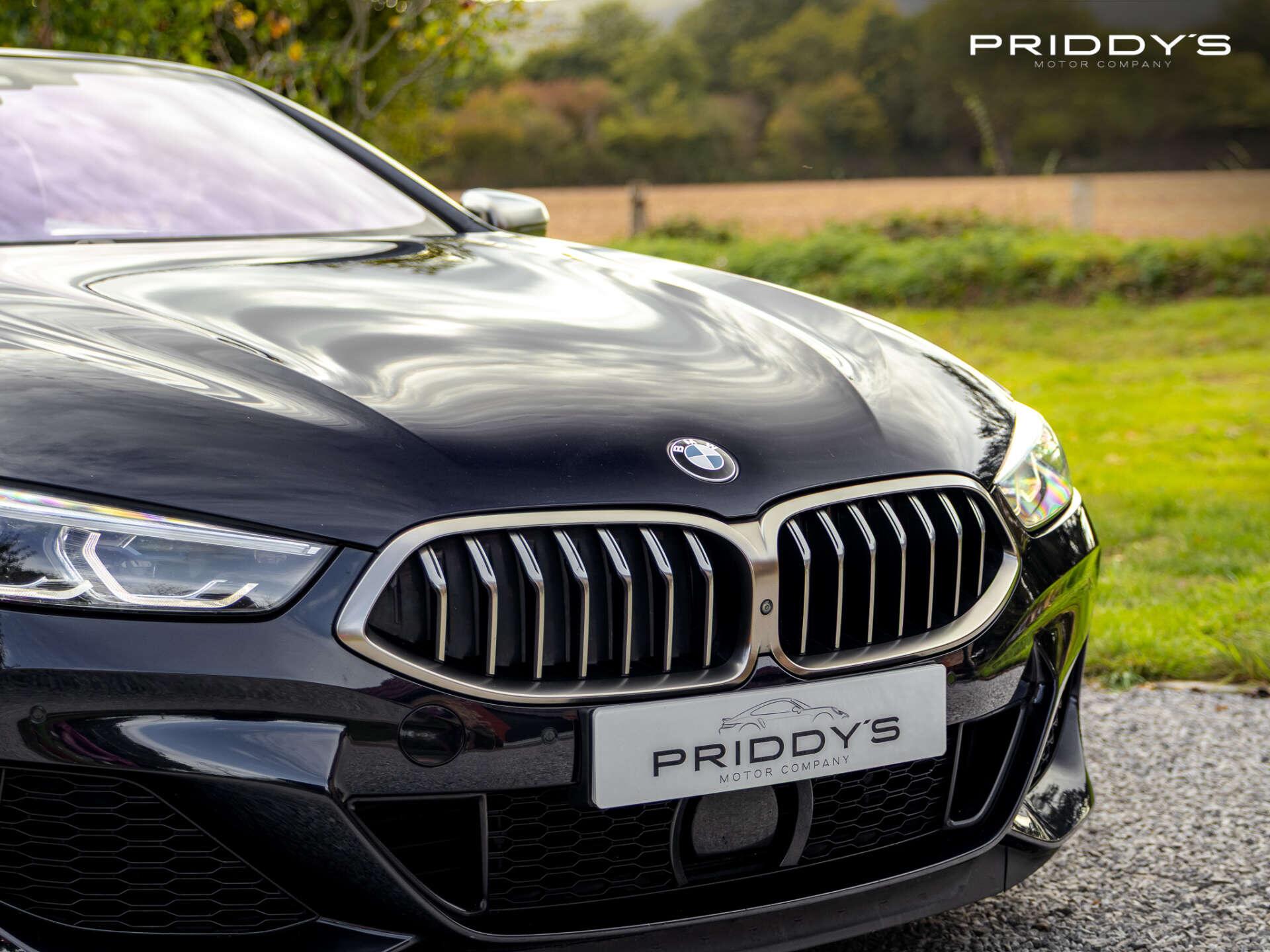 BMW 8 Series view 40