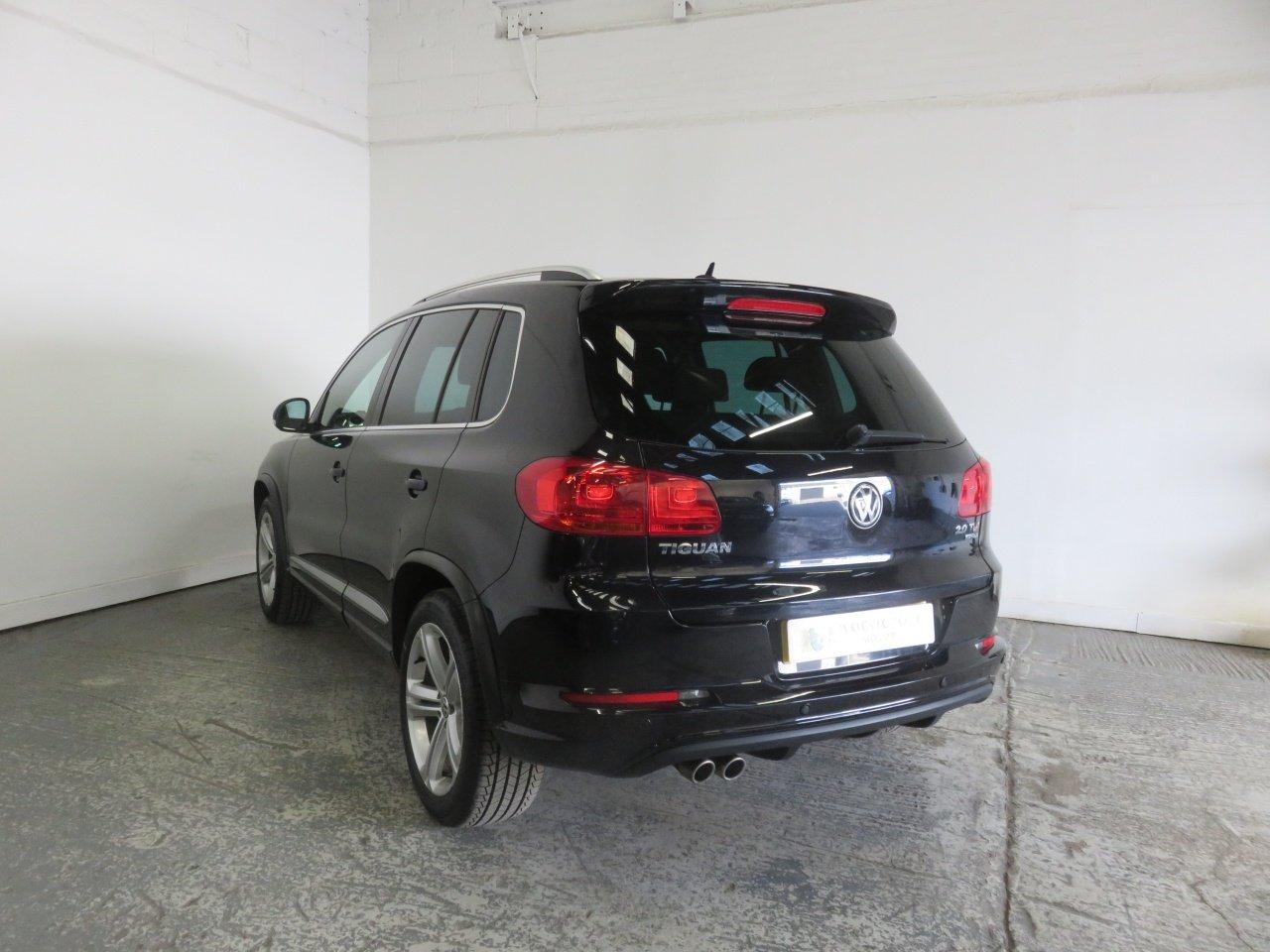 Volkswagen Tiguan view 7