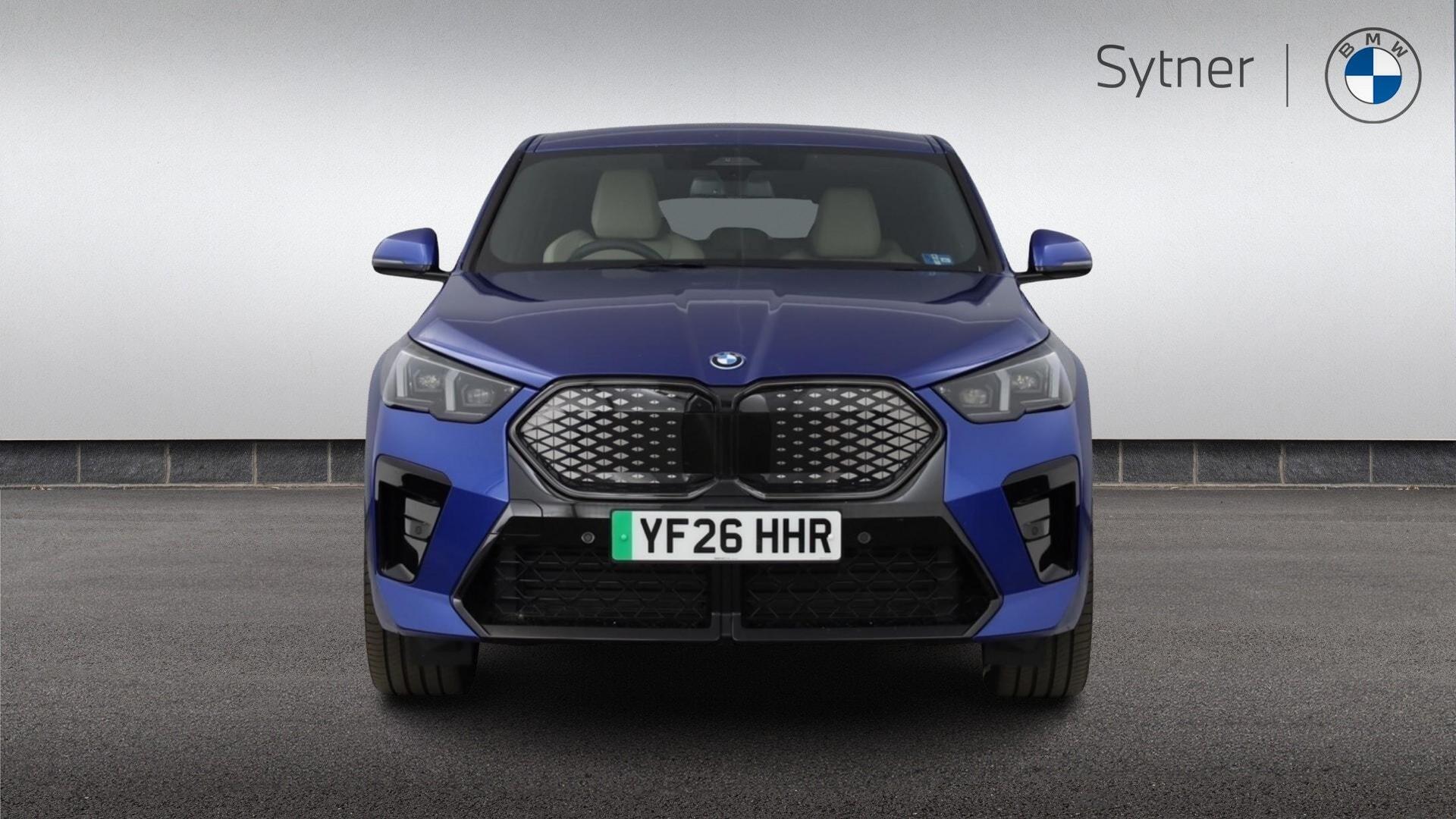 BMW Ix2 view 16