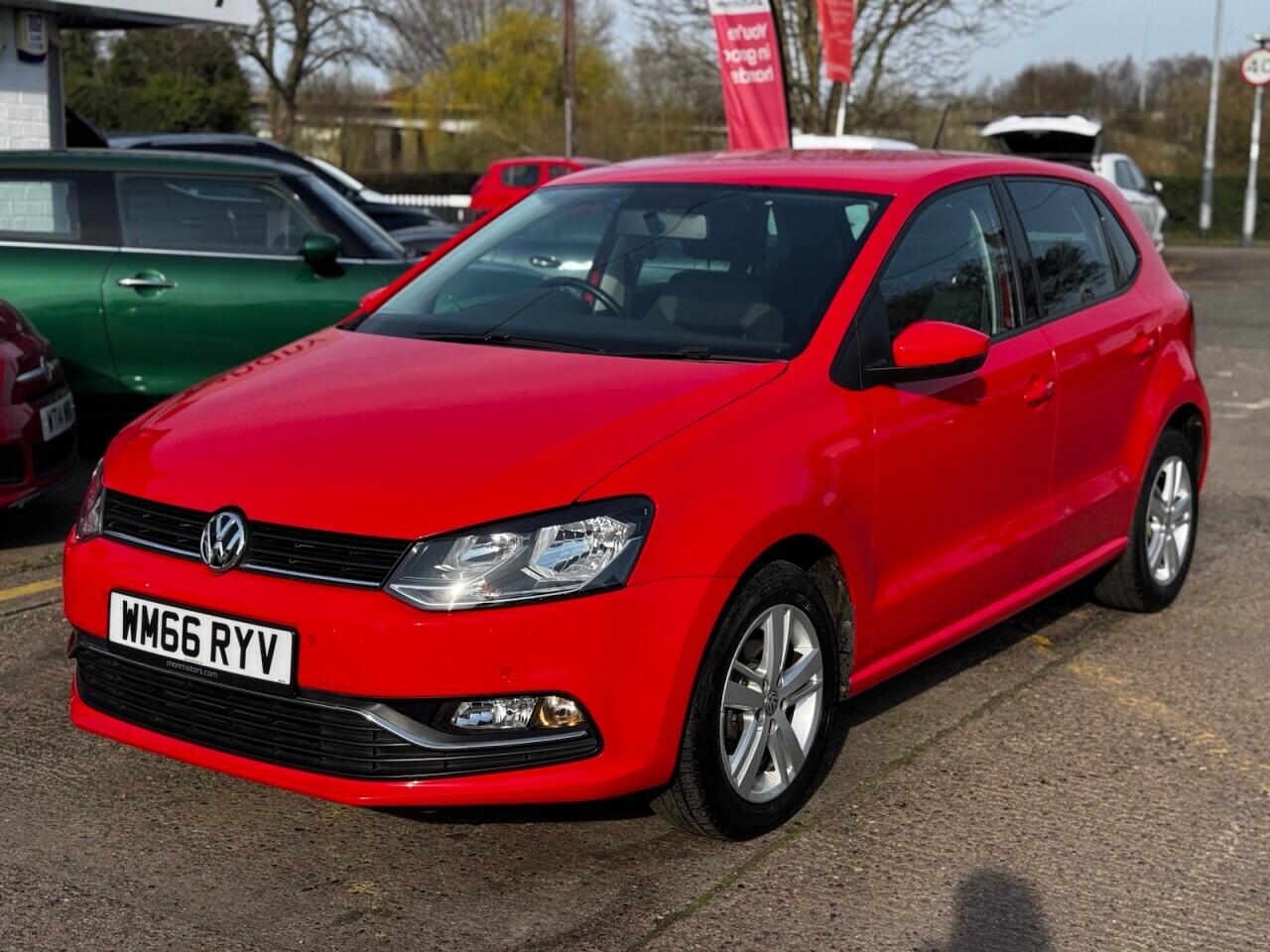 Volkswagen Polo view 8