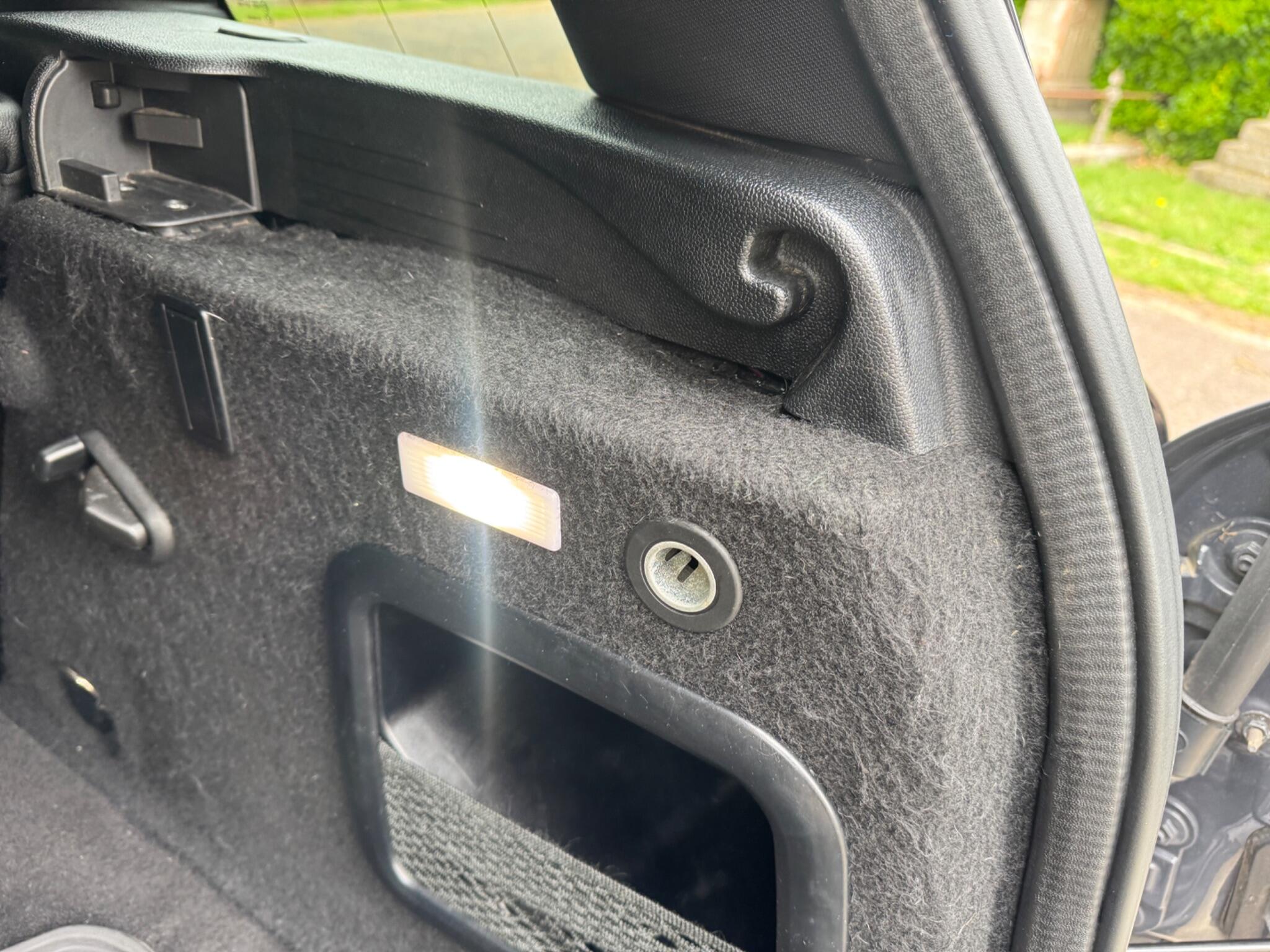 Mini Clubman view 38
