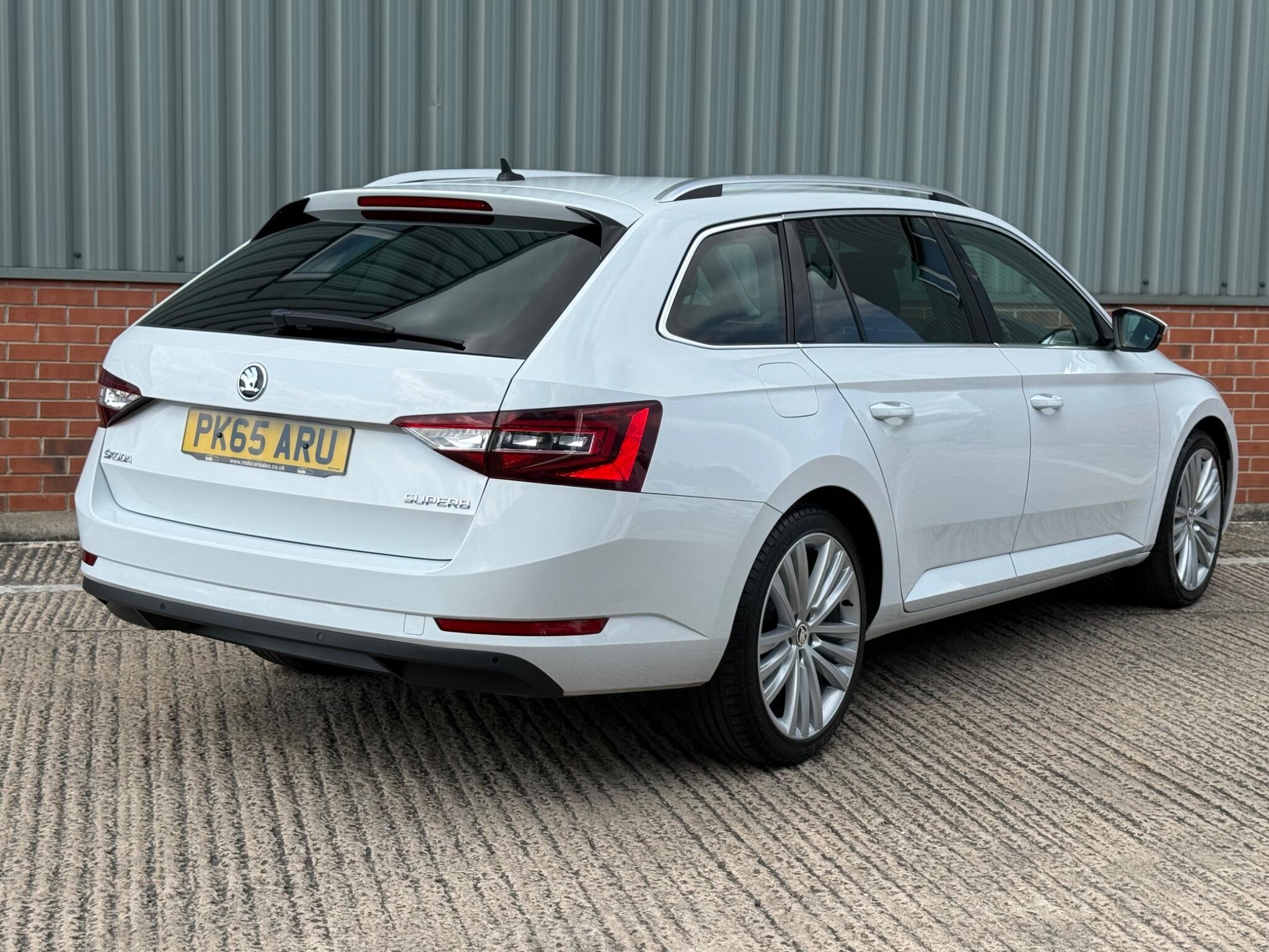 Skoda Superb view 21