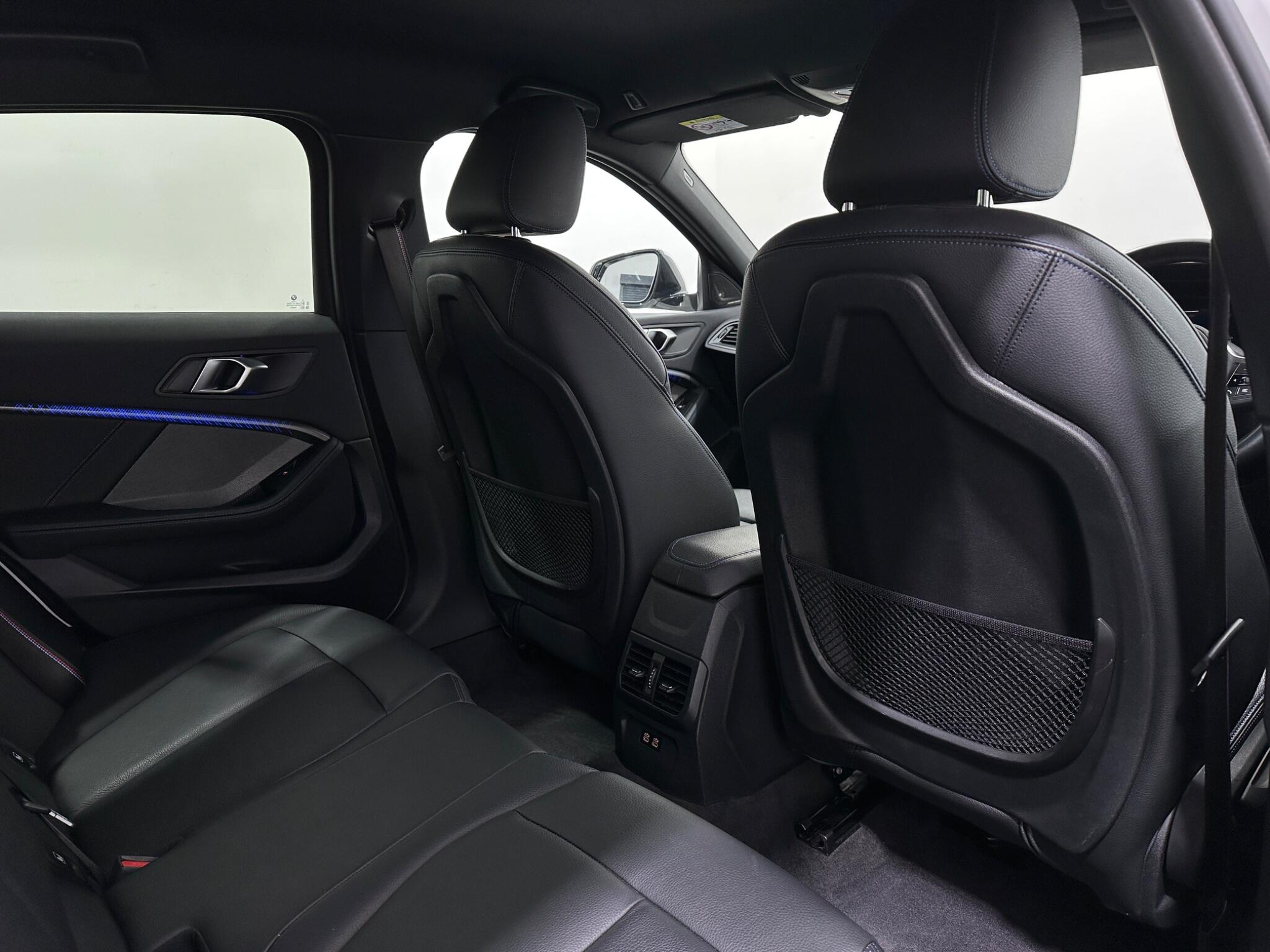 BMW 1 Series view 44