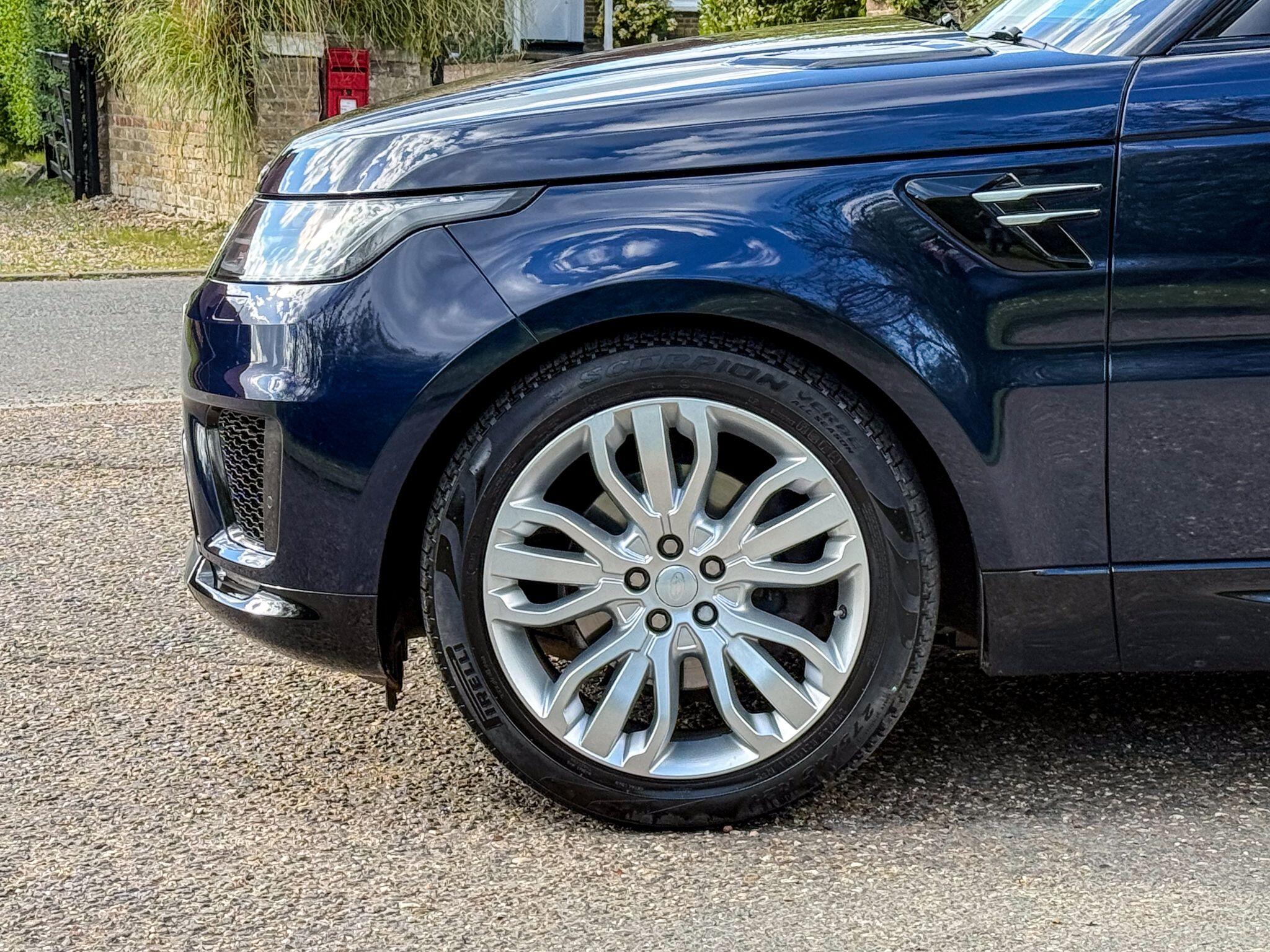 Land Rover Range Rover Sport view 5
