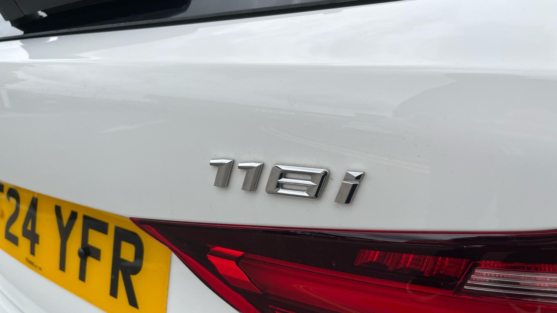 BMW 1 Series view 27