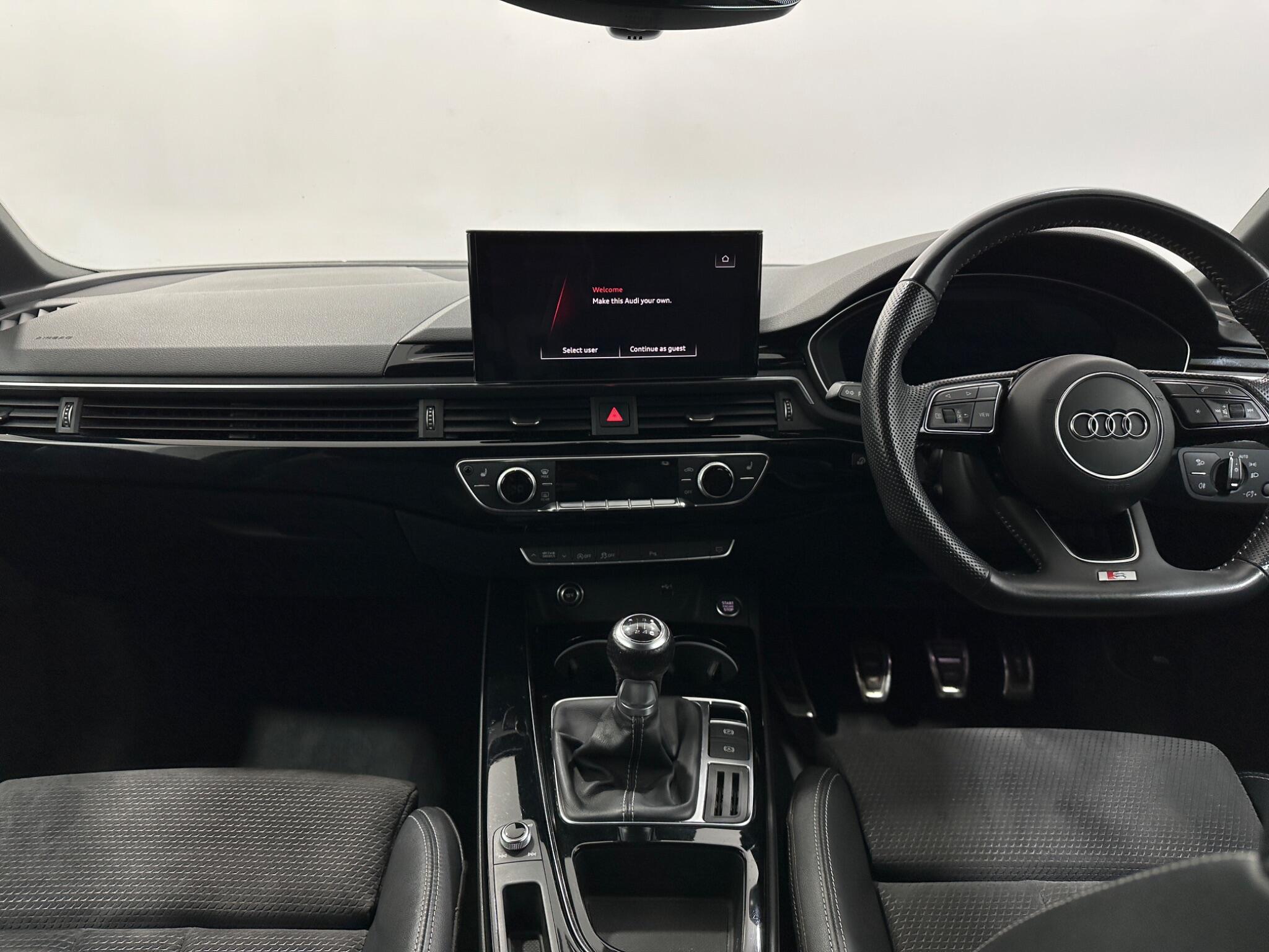 Audi A4 view 20