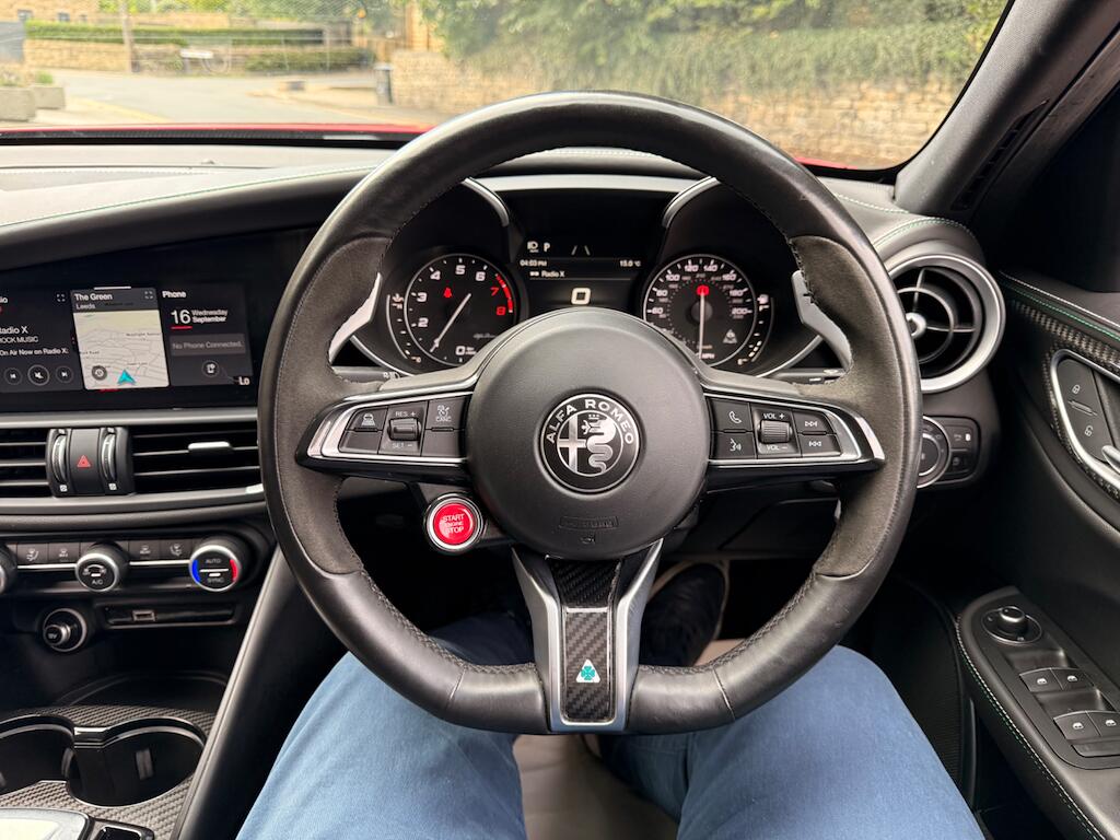 Alfa Romeo Giulia view 44