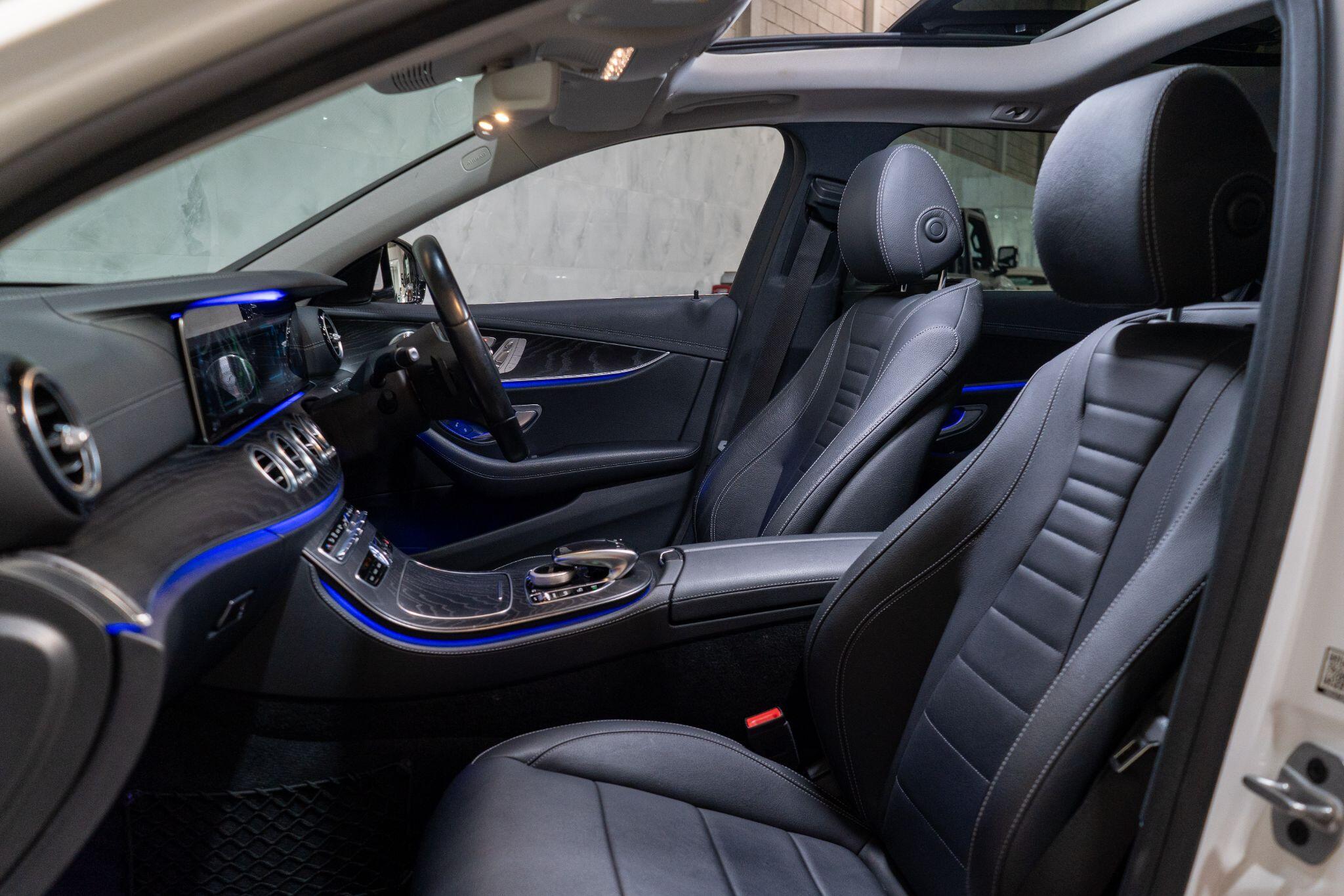 Mercedes-Benz E-Class view 37