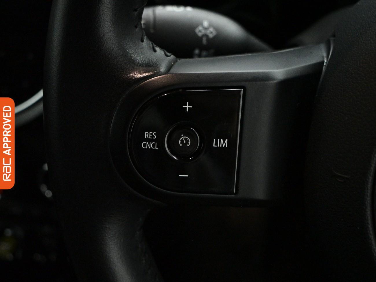 Mini Hatch view 23