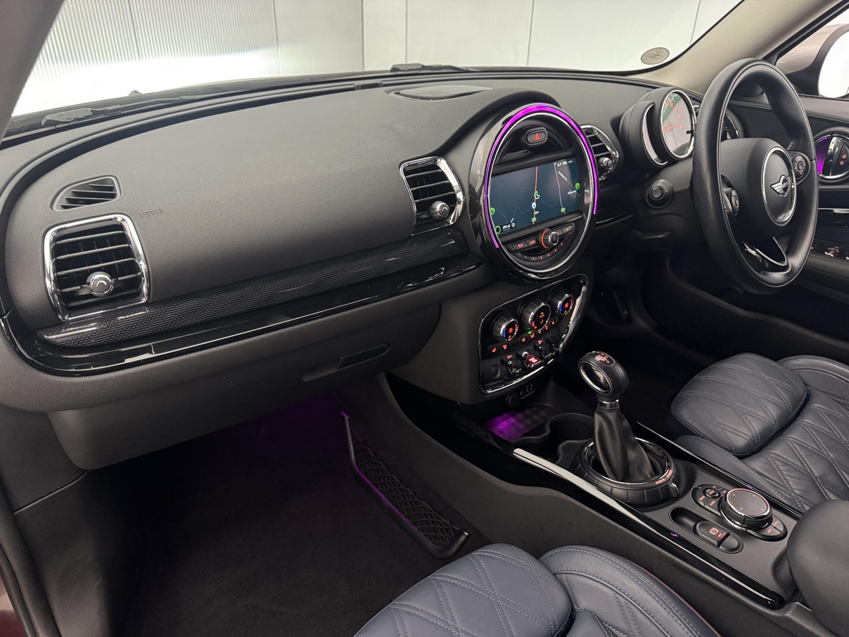Mini Clubman view 63