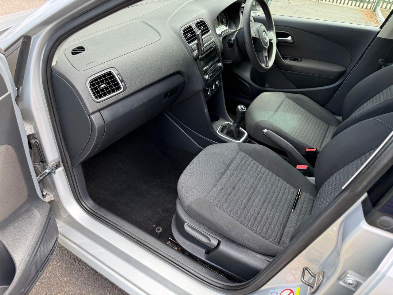 Volkswagen Polo view 28