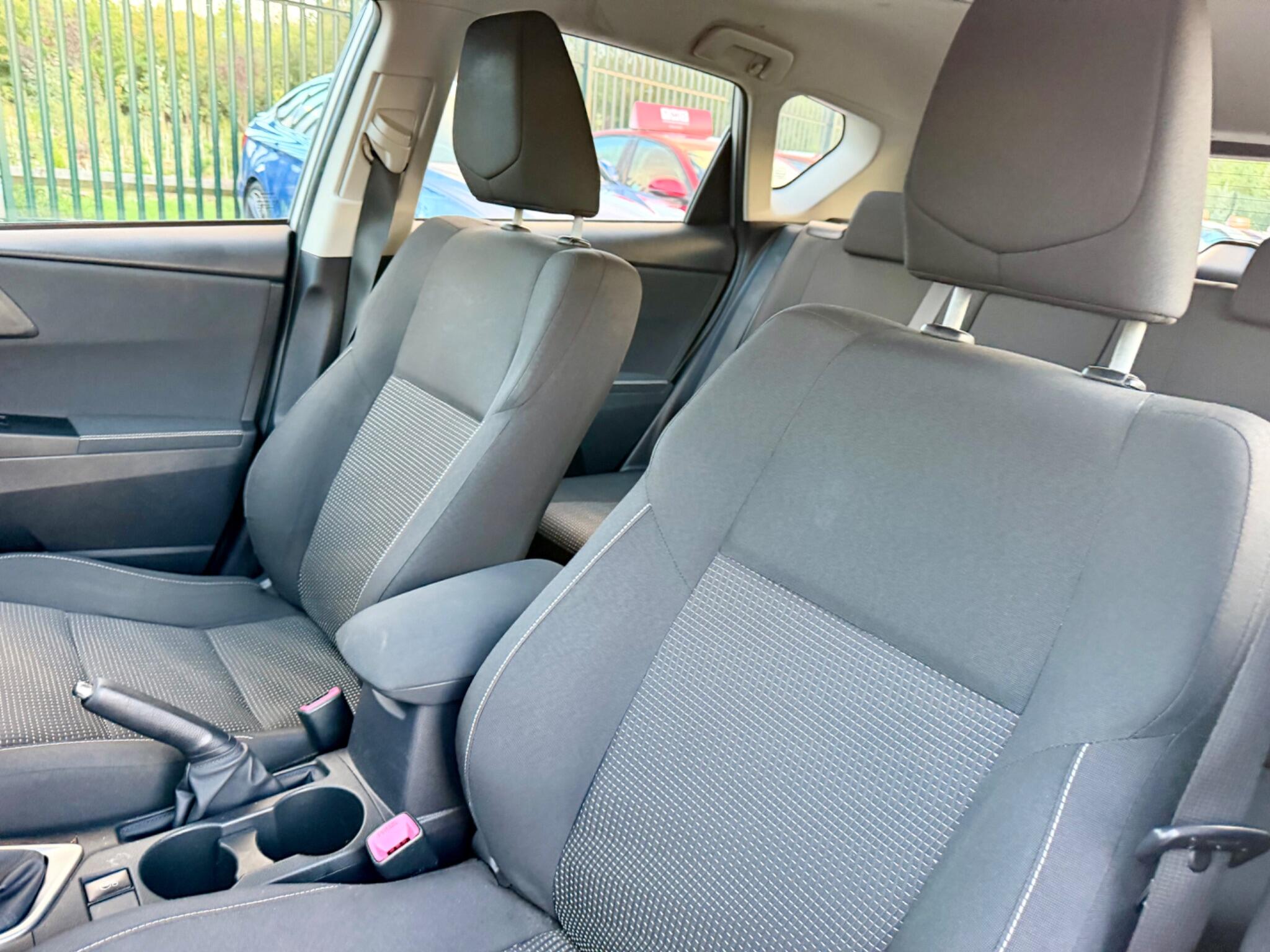 Toyota Auris view 55