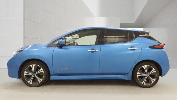 Nissan Leaf view 8