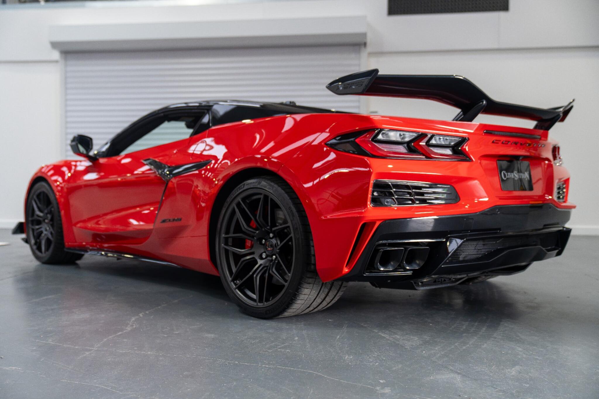 Chevrolet Corvette view 4