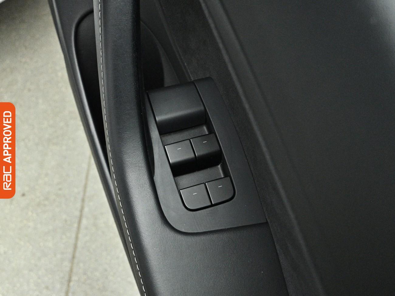 Tesla Model 3 view 23