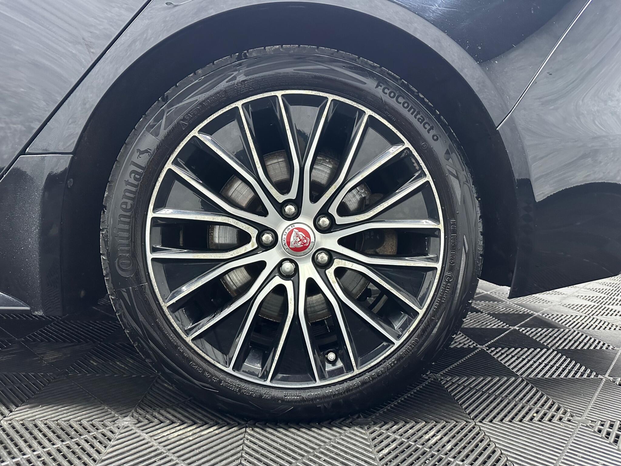 Jaguar Xe view 28