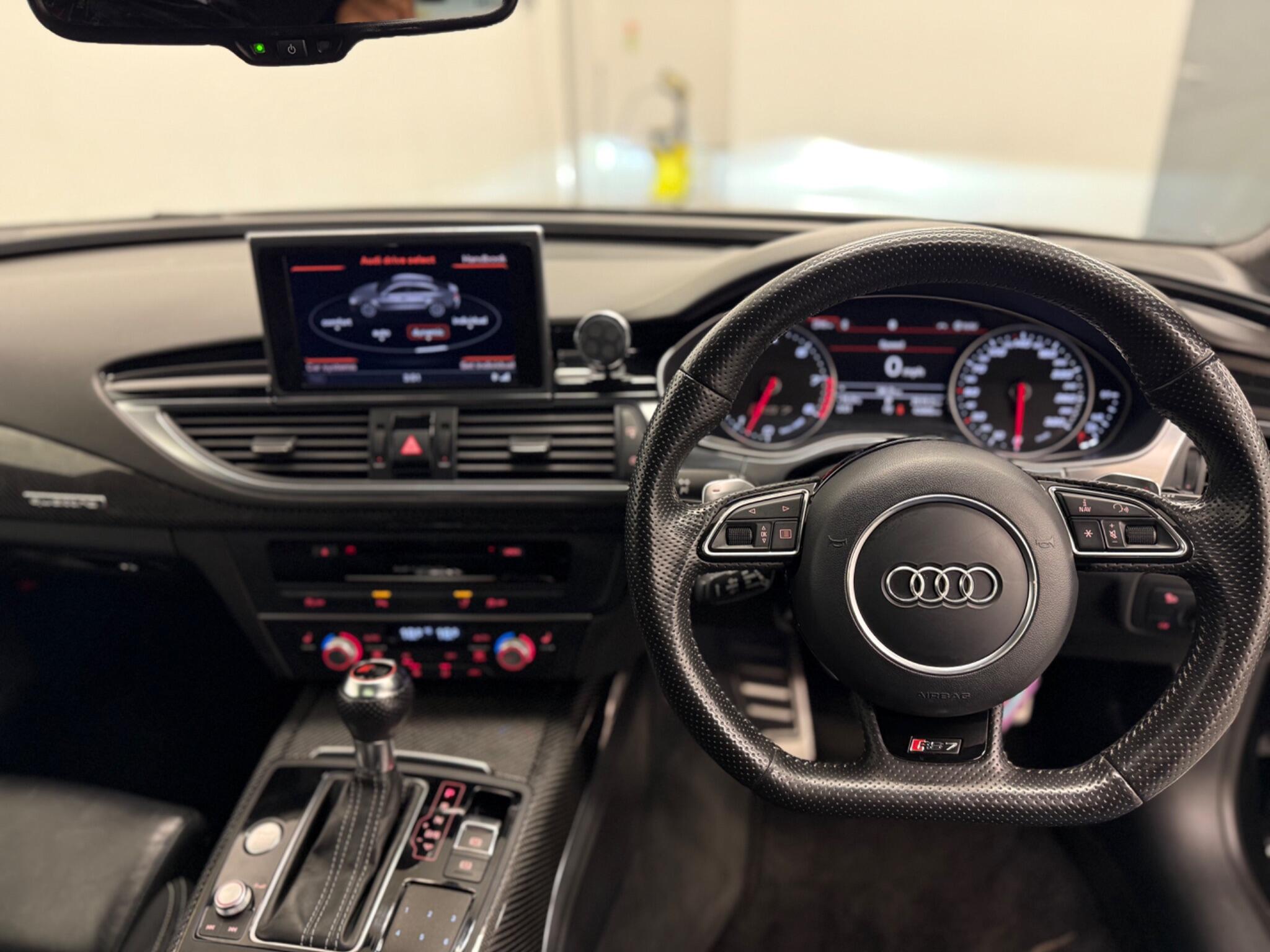 2014 Audi RS7 image 16
