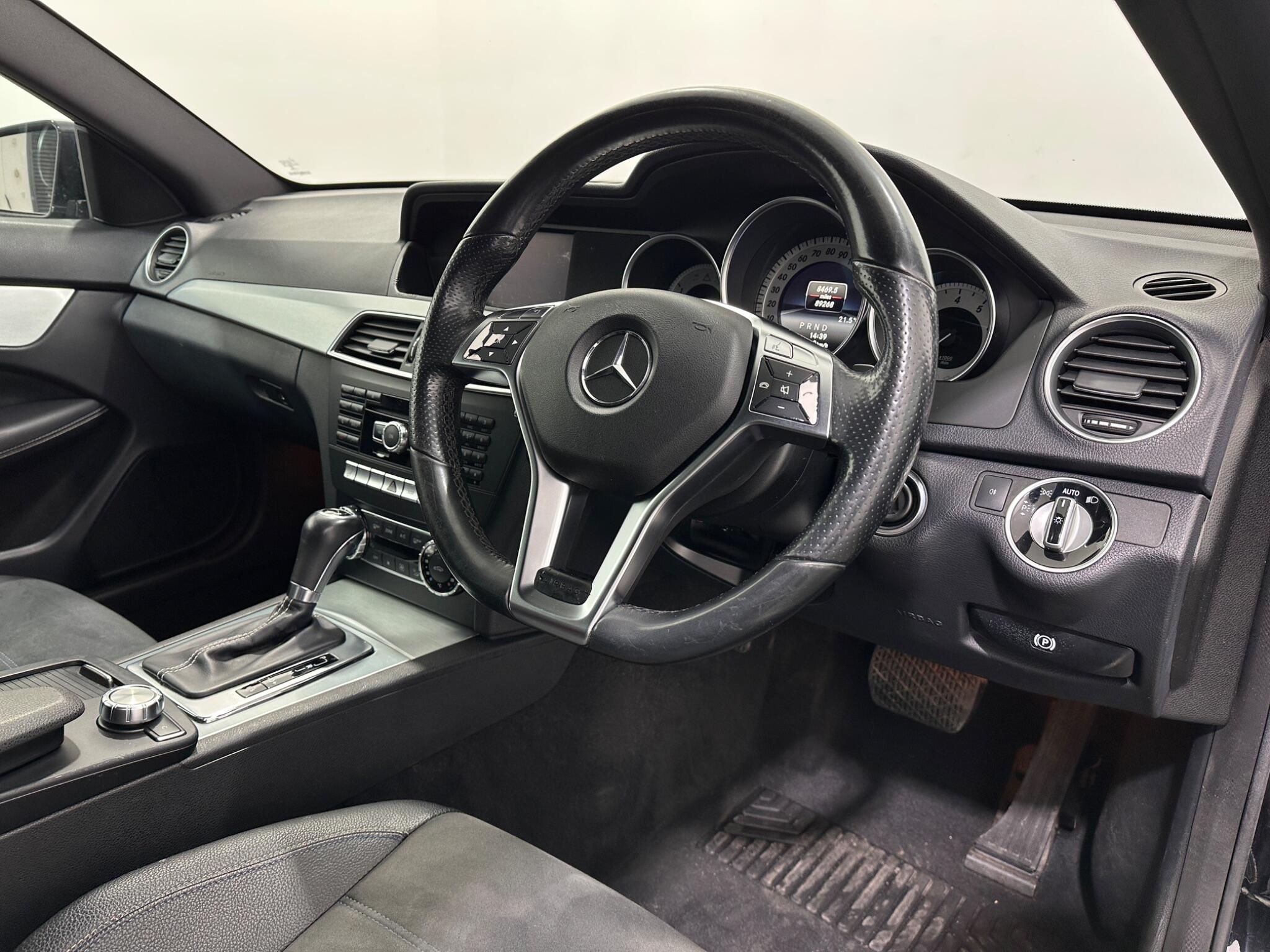 Mercedes-Benz C-Class view 11
