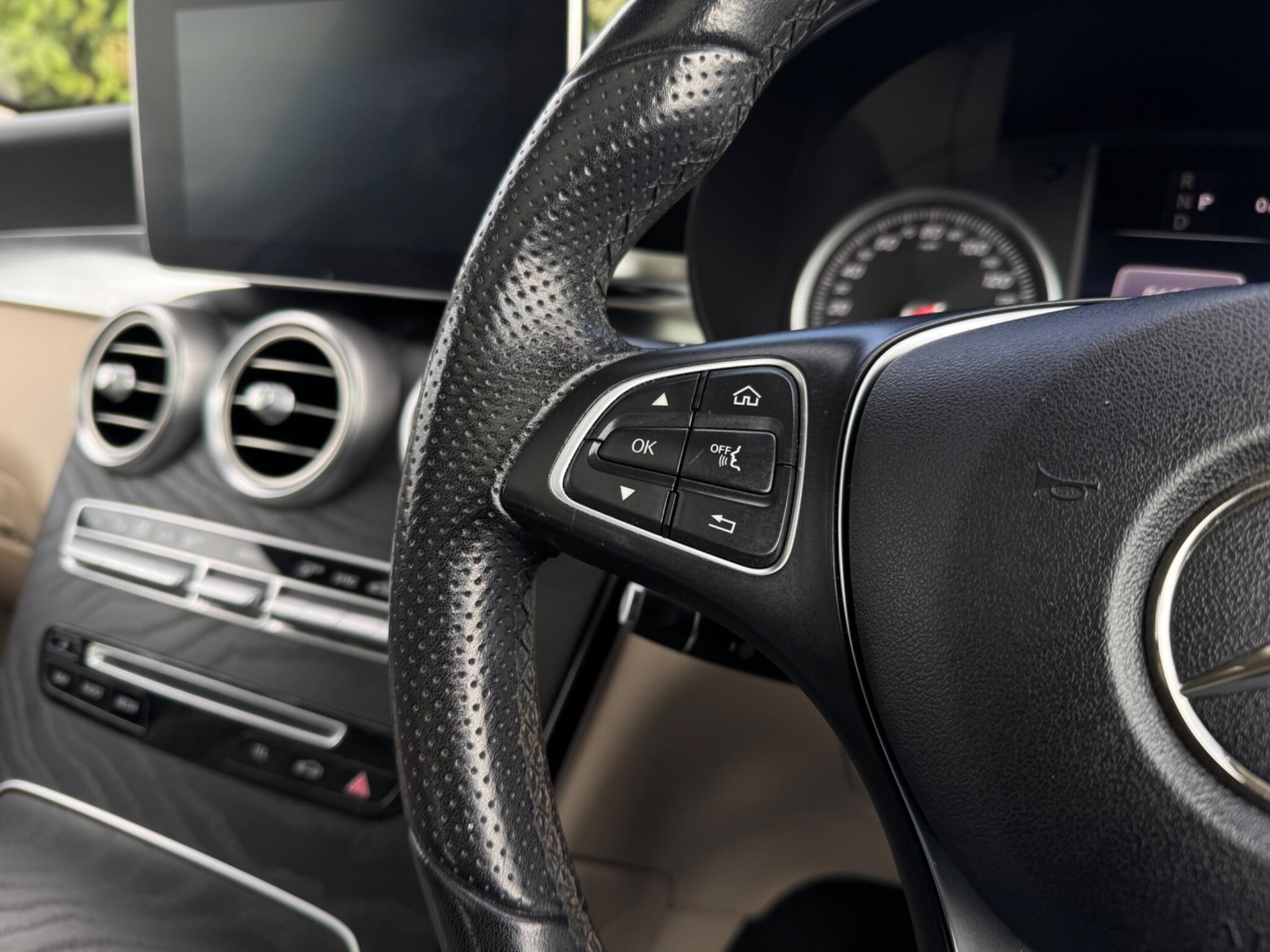 Mercedes-Benz GLC view 26