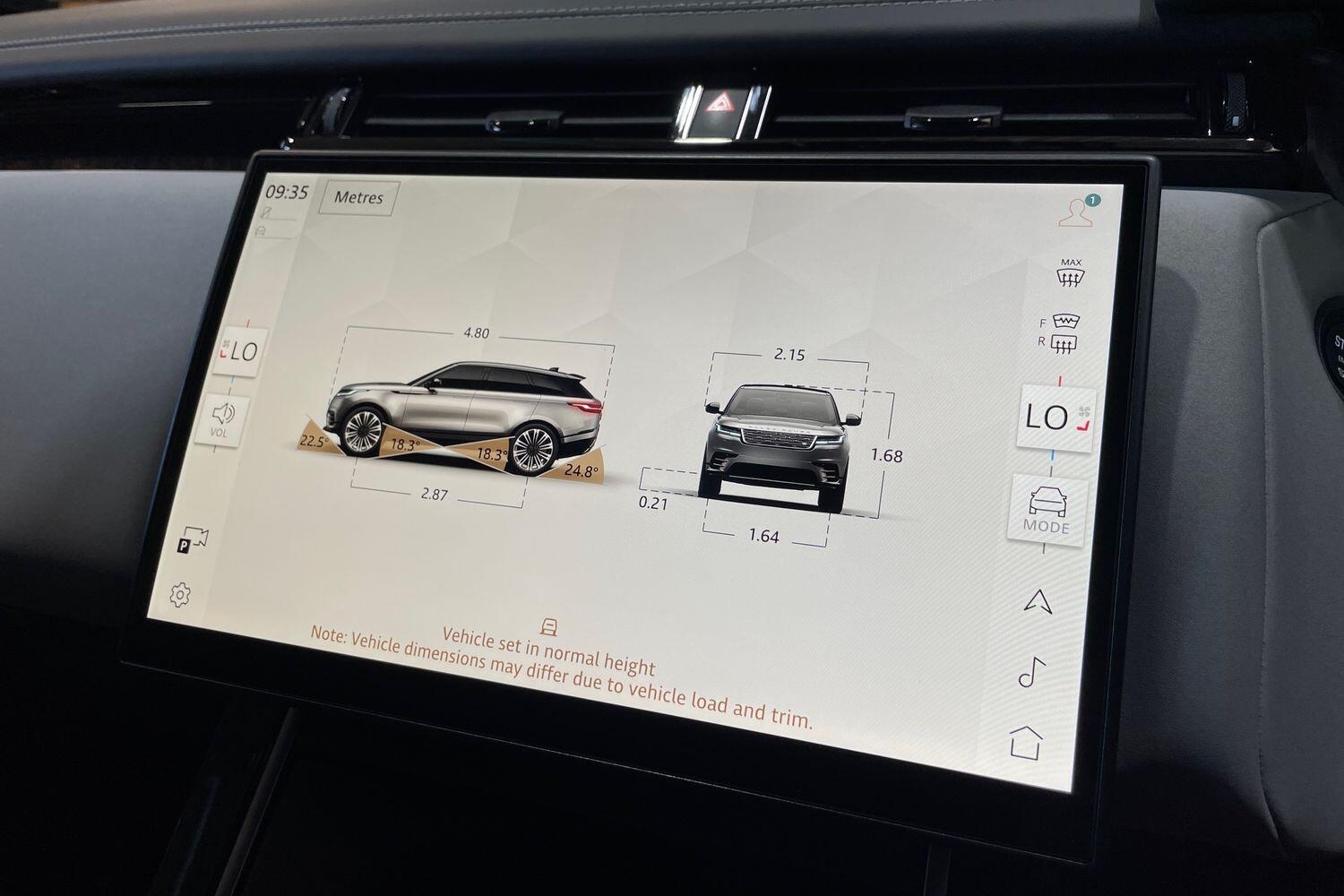Land Rover Range Rover Velar view 31