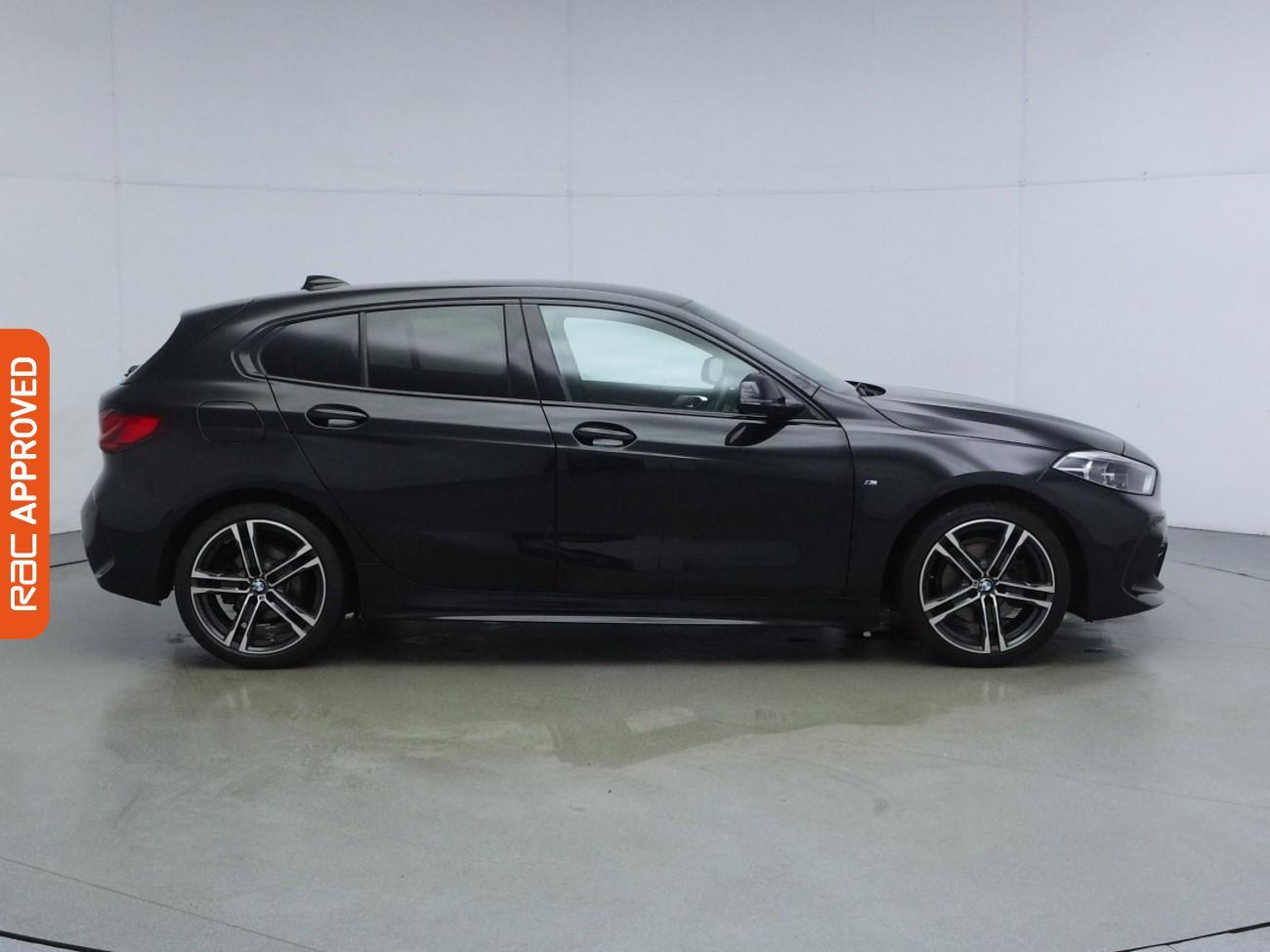 BMW 1 Series view 6