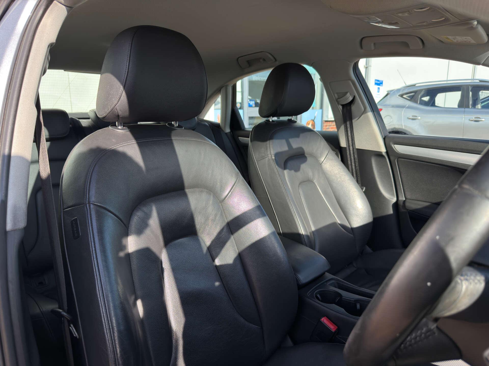 Audi A4 view 15