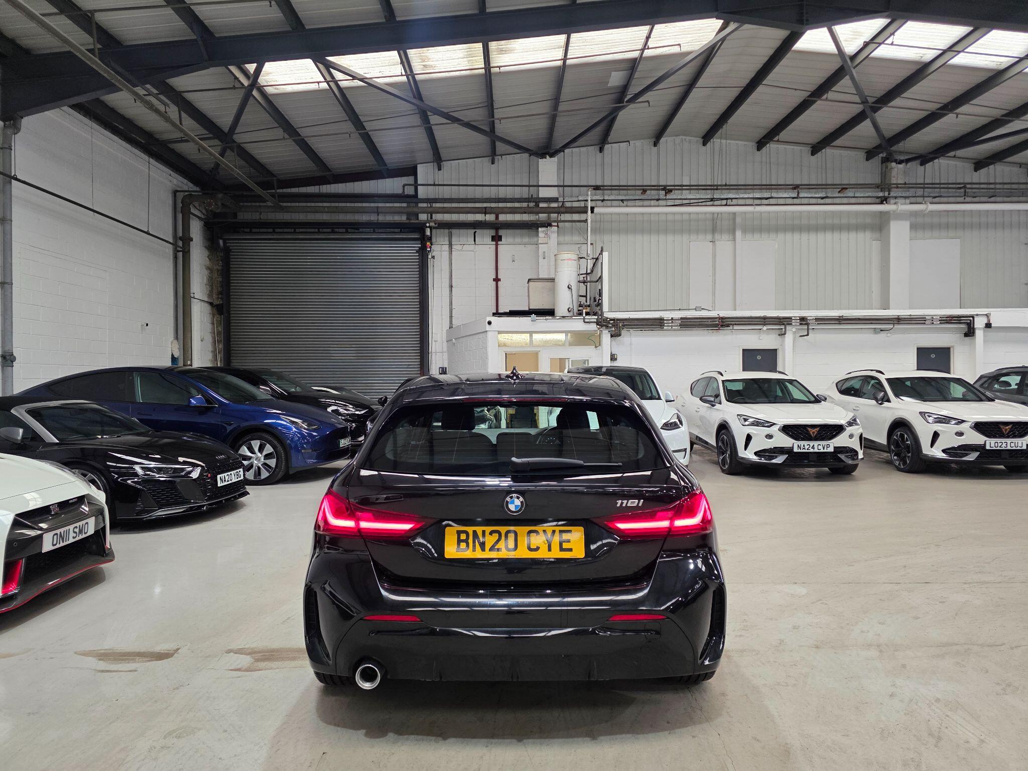 BMW 1 Series view 4