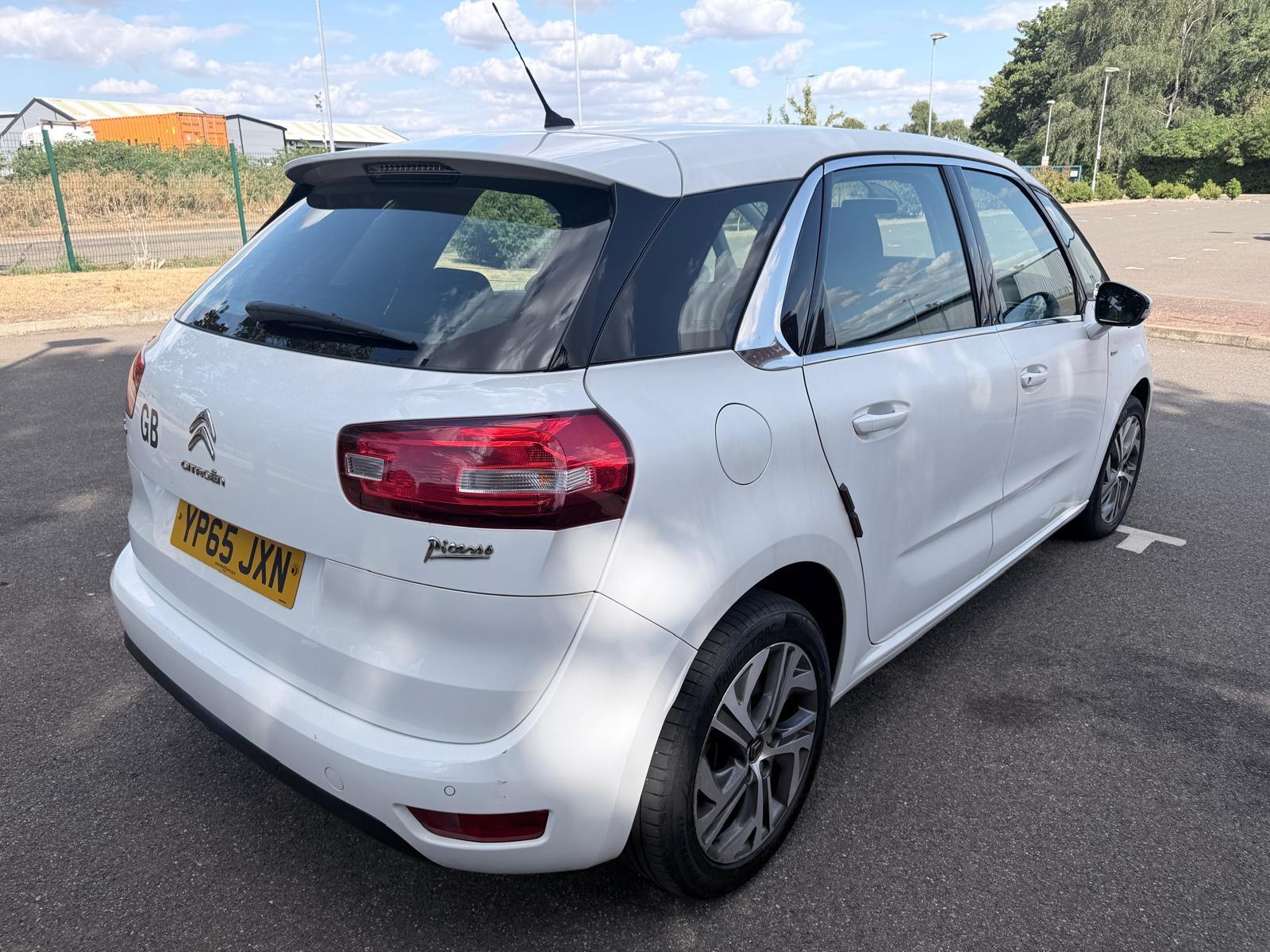 Citroen C4 Picasso view 11
