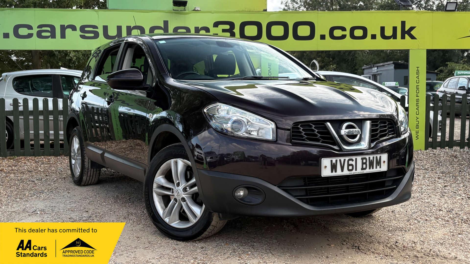 2011 Nissan Qashqai+2 in Black for sale