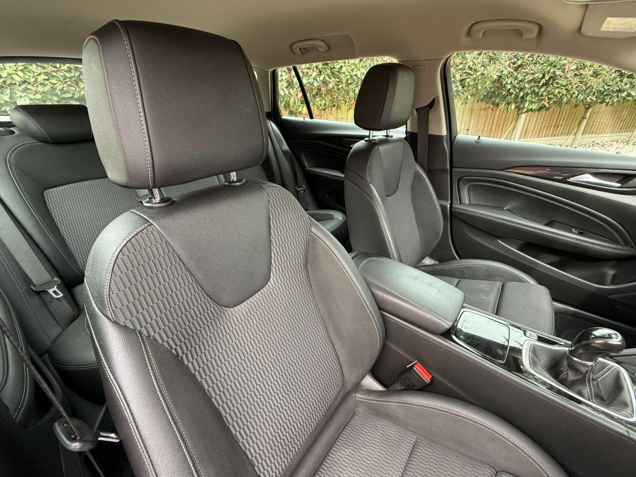 Vauxhall Insignia view 33