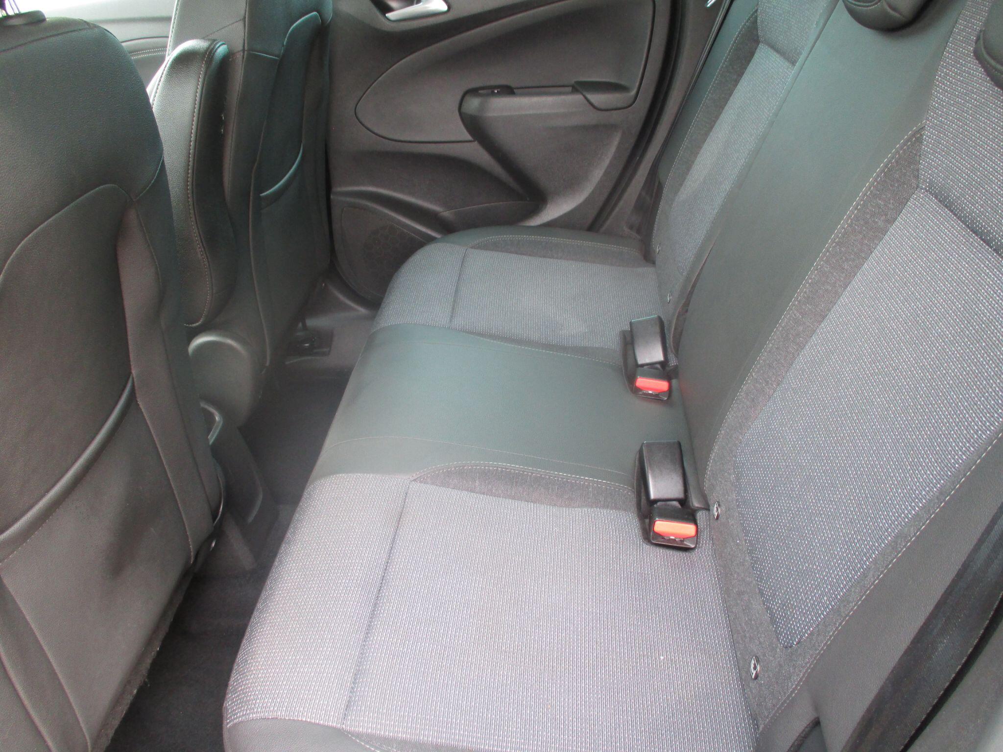 Vauxhall Crossland view 30