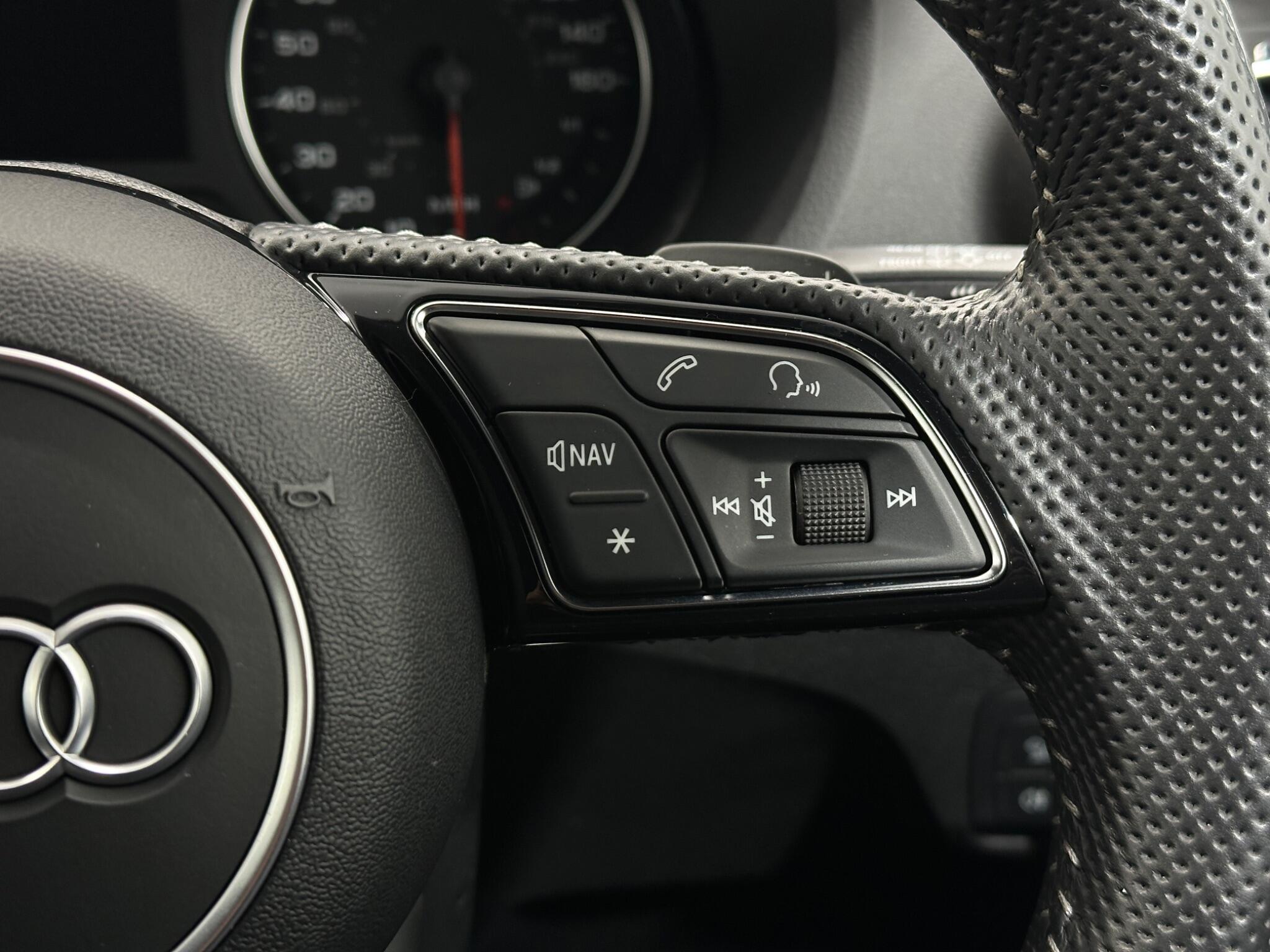 Audi Q2 view 16