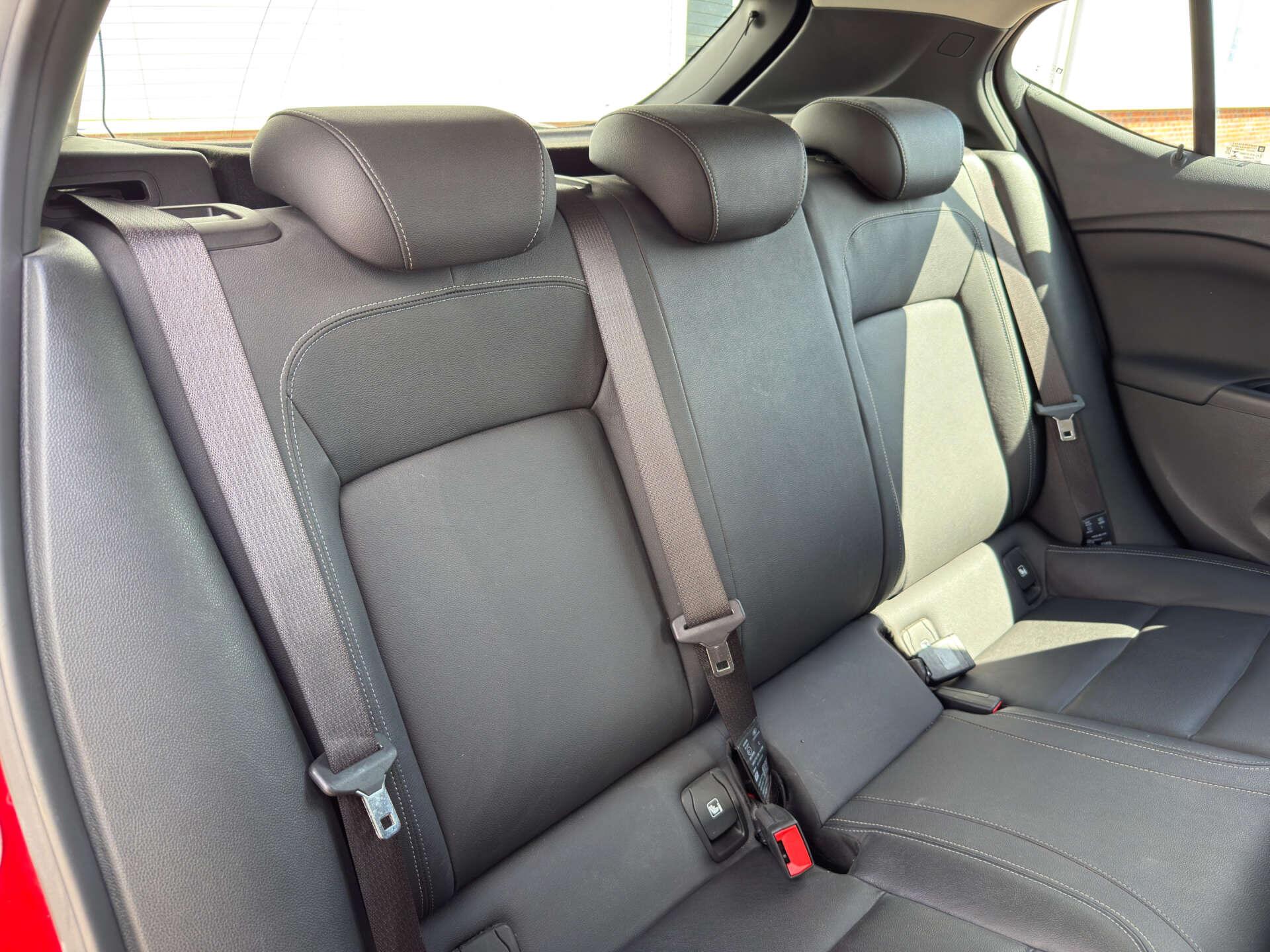 Vauxhall Astra view 15
