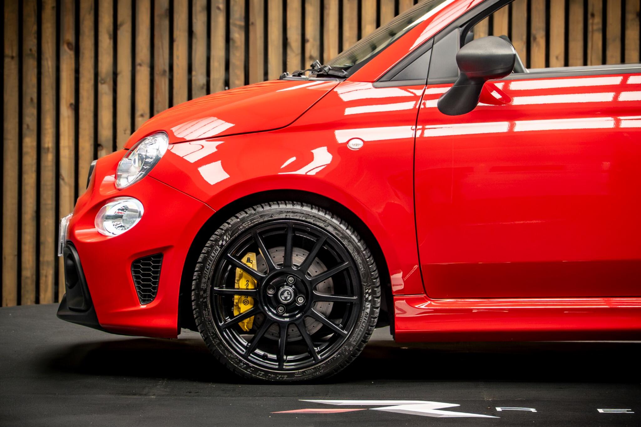 Abarth 695C view 9